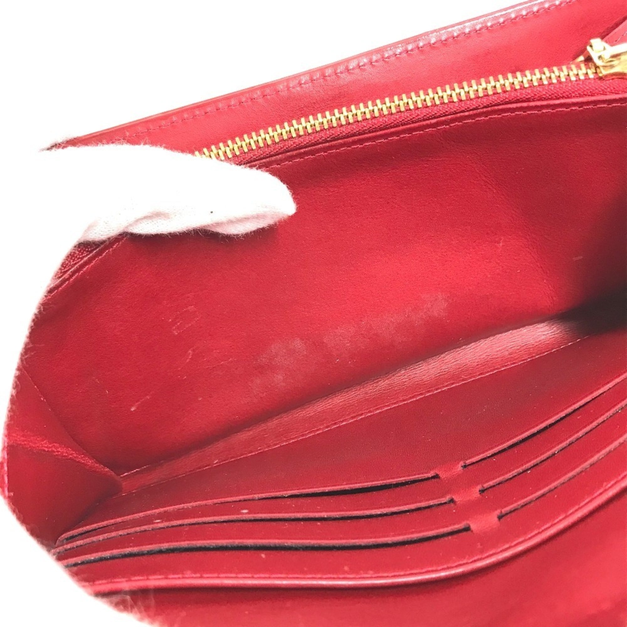 Louis Vuitton Monogram Vernis Pomme D'amour Red Color Monogram Vernis Long Wallet (Bi-Fold) (Pre-Owned)