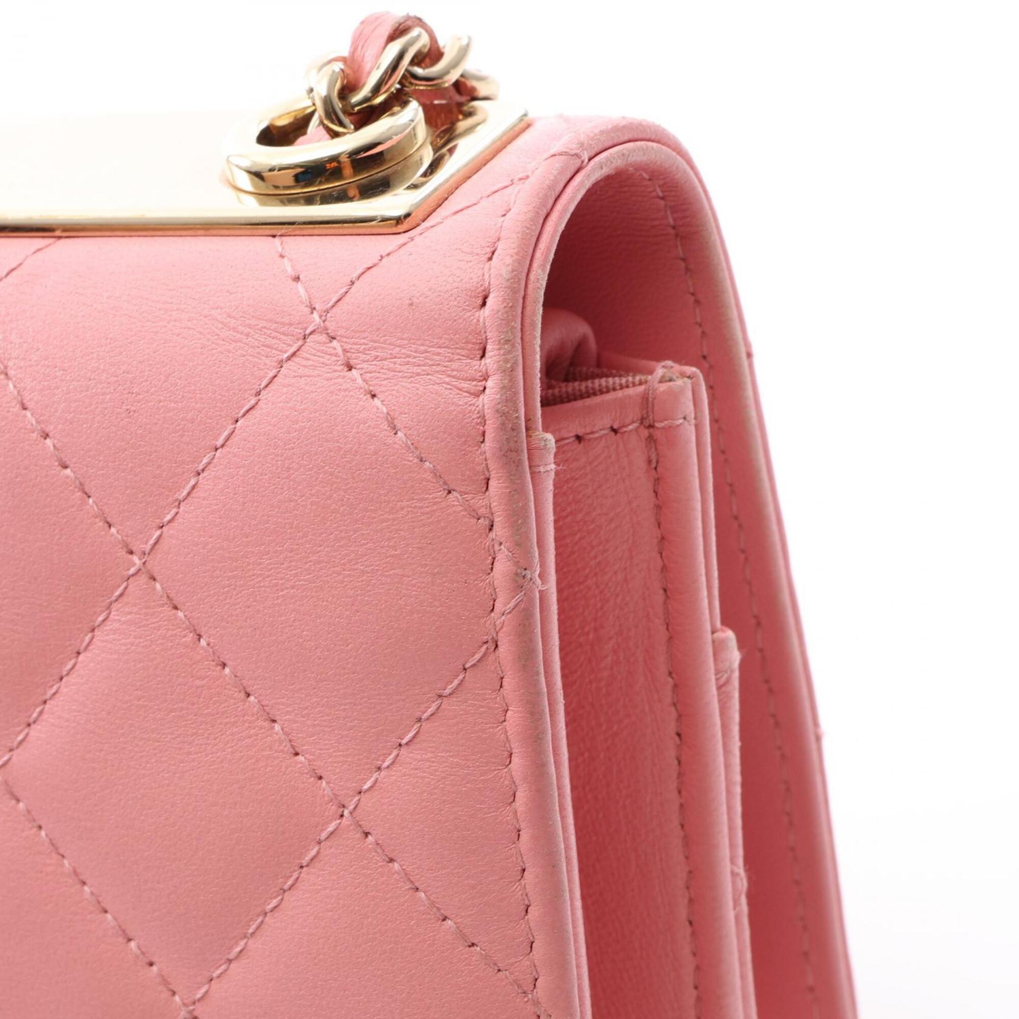 Chanel Pink Leather Handbag Shoulder Bag (Pre-Owned)