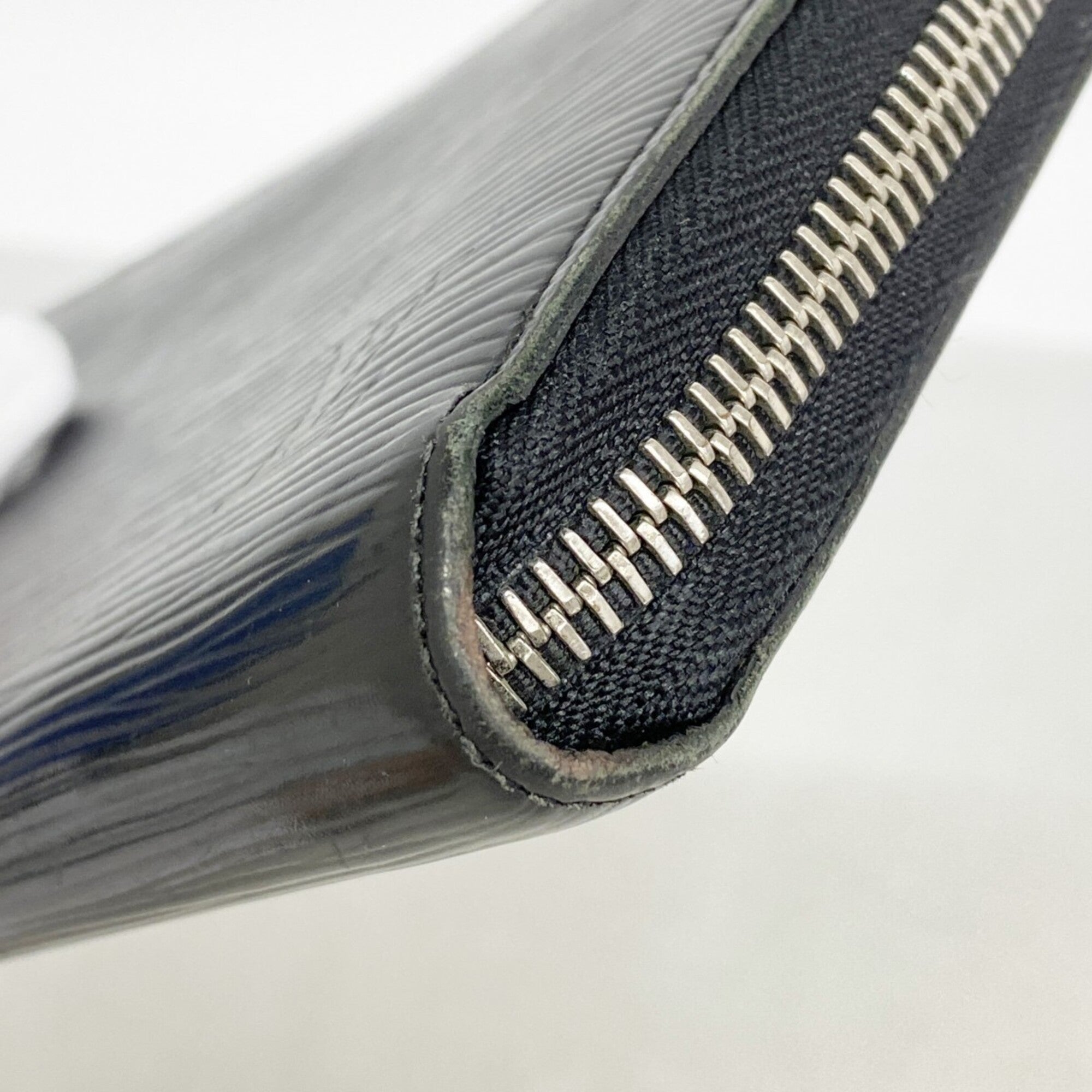 Louis Vuitton Noir Long Wallet (Bi-Fold) (Pre-Owned)