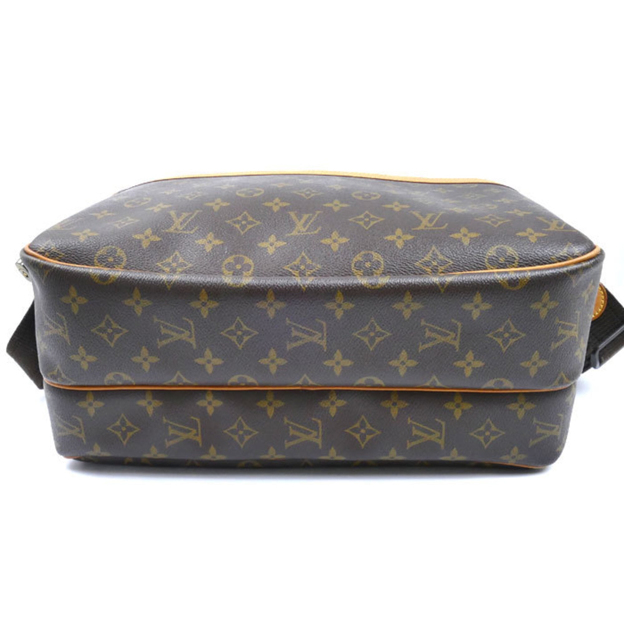 Louis Vuitton Brown Monogram Shoulder Bag (Pre-Owned)