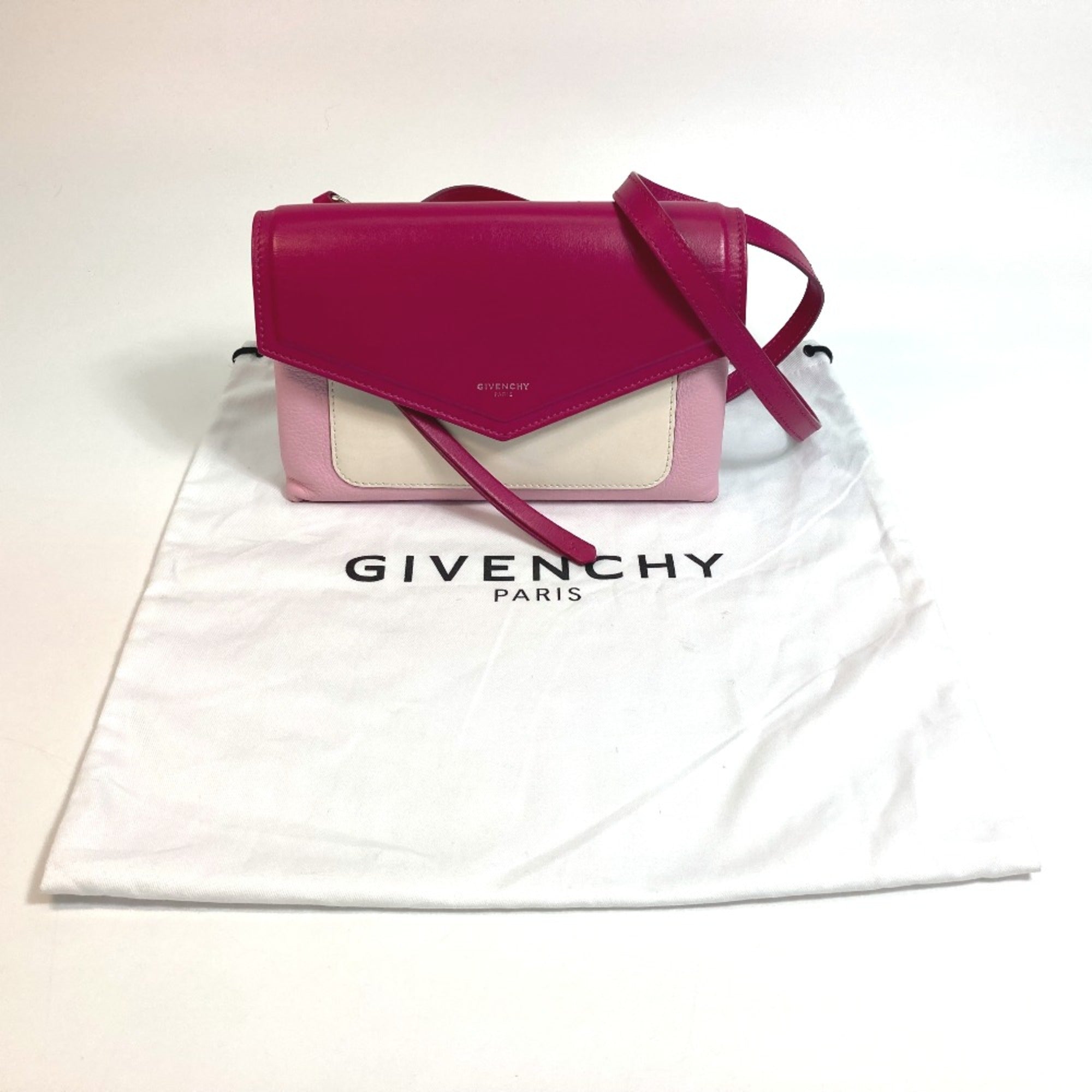 Givenchy Pink Leather Shoulder Bag (Pre-Owned)