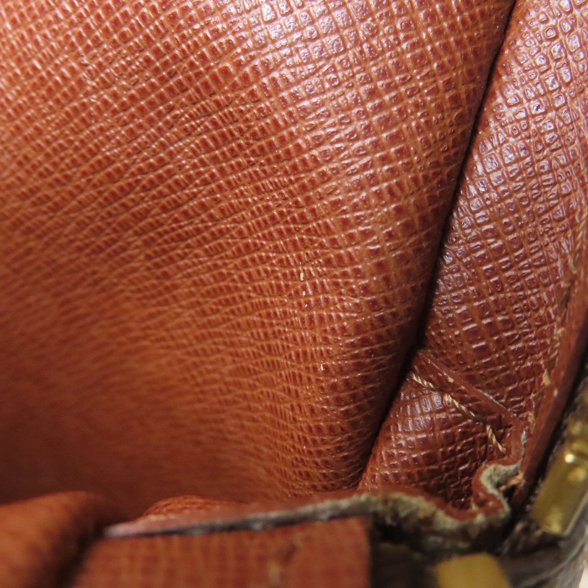 Louis Vuitton Brown Monogram Monogram Canvas Shoulder Bag (Pre-Owned)
