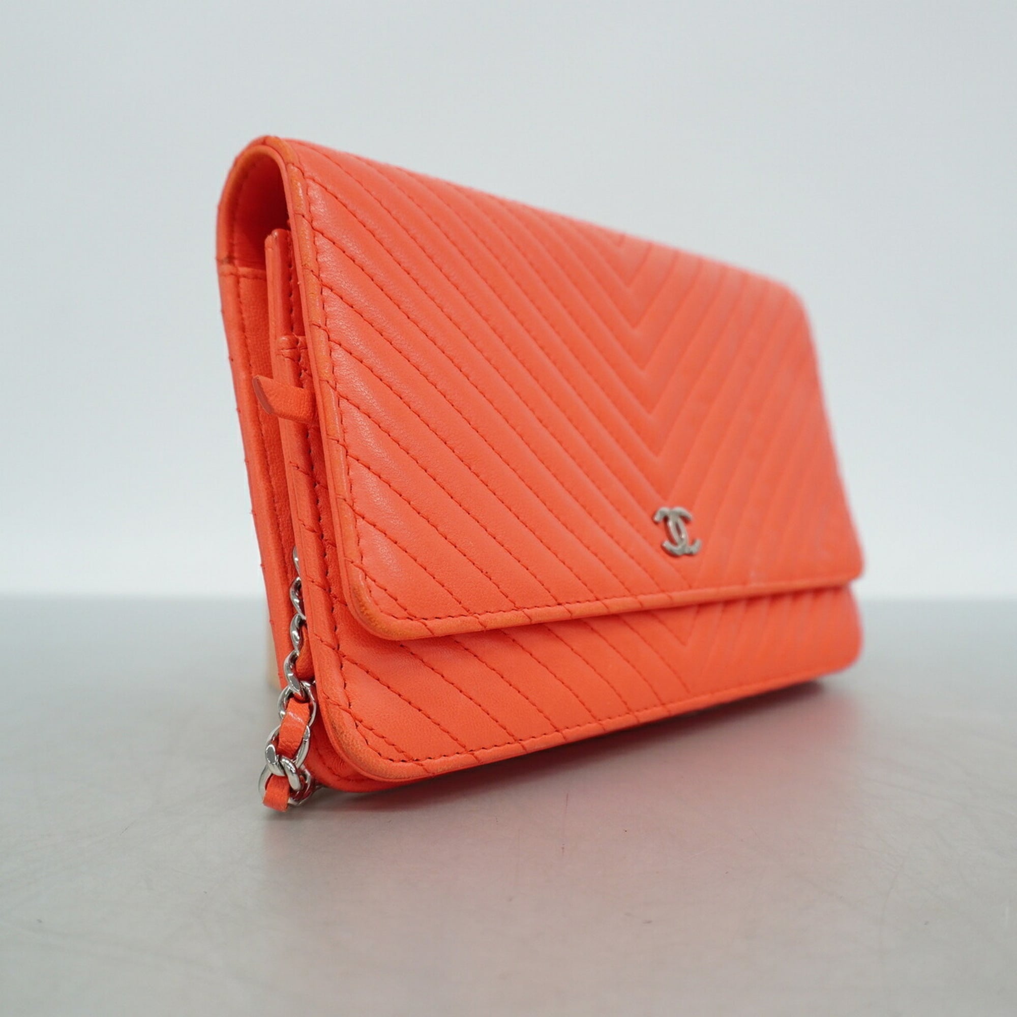 Chanel Orange Leather Chain/Shoulder Wallet (Pre-Owned)