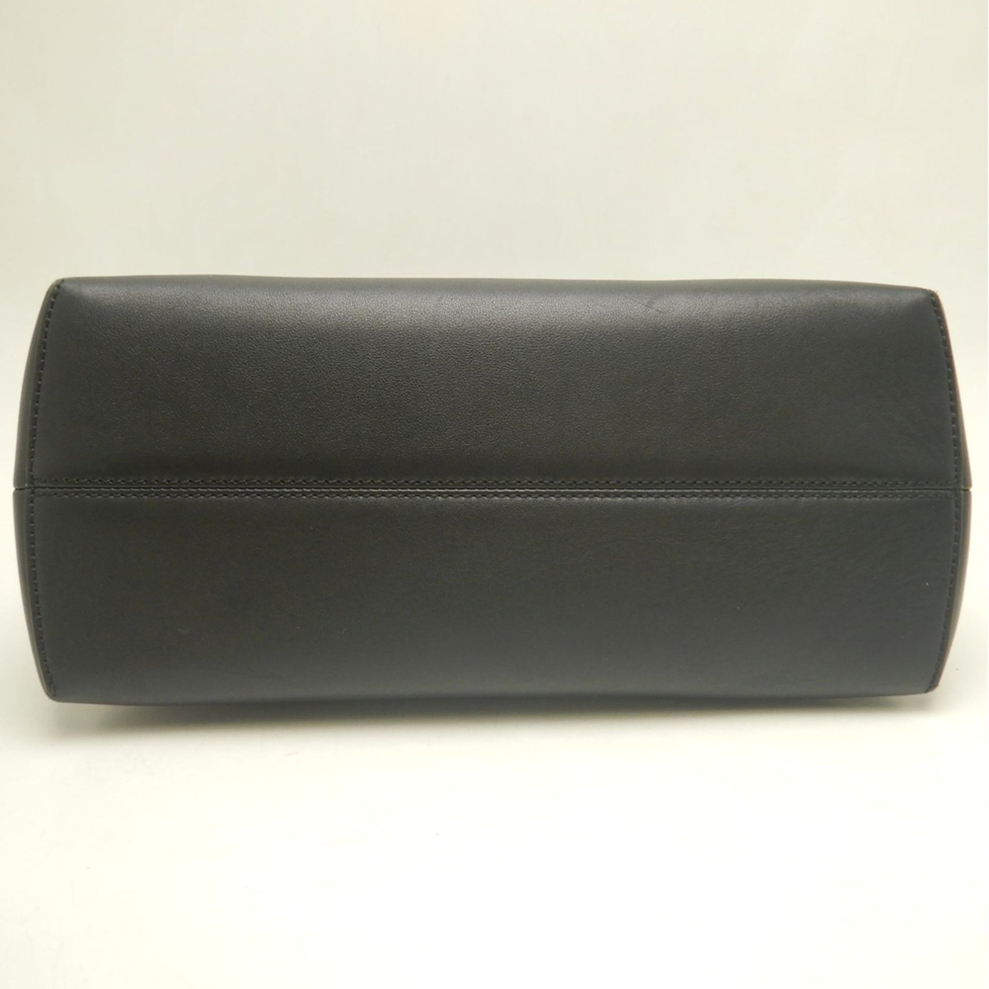 Fendi Black Leather Handbag (Pre-Owned)