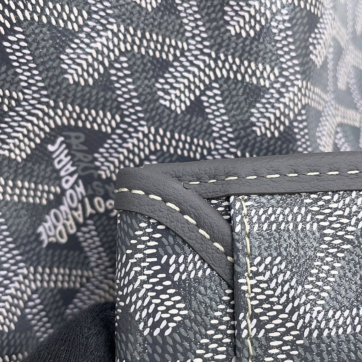 Goyard Gray Pvc Leather Handbag Pouch (Pre-Owned)