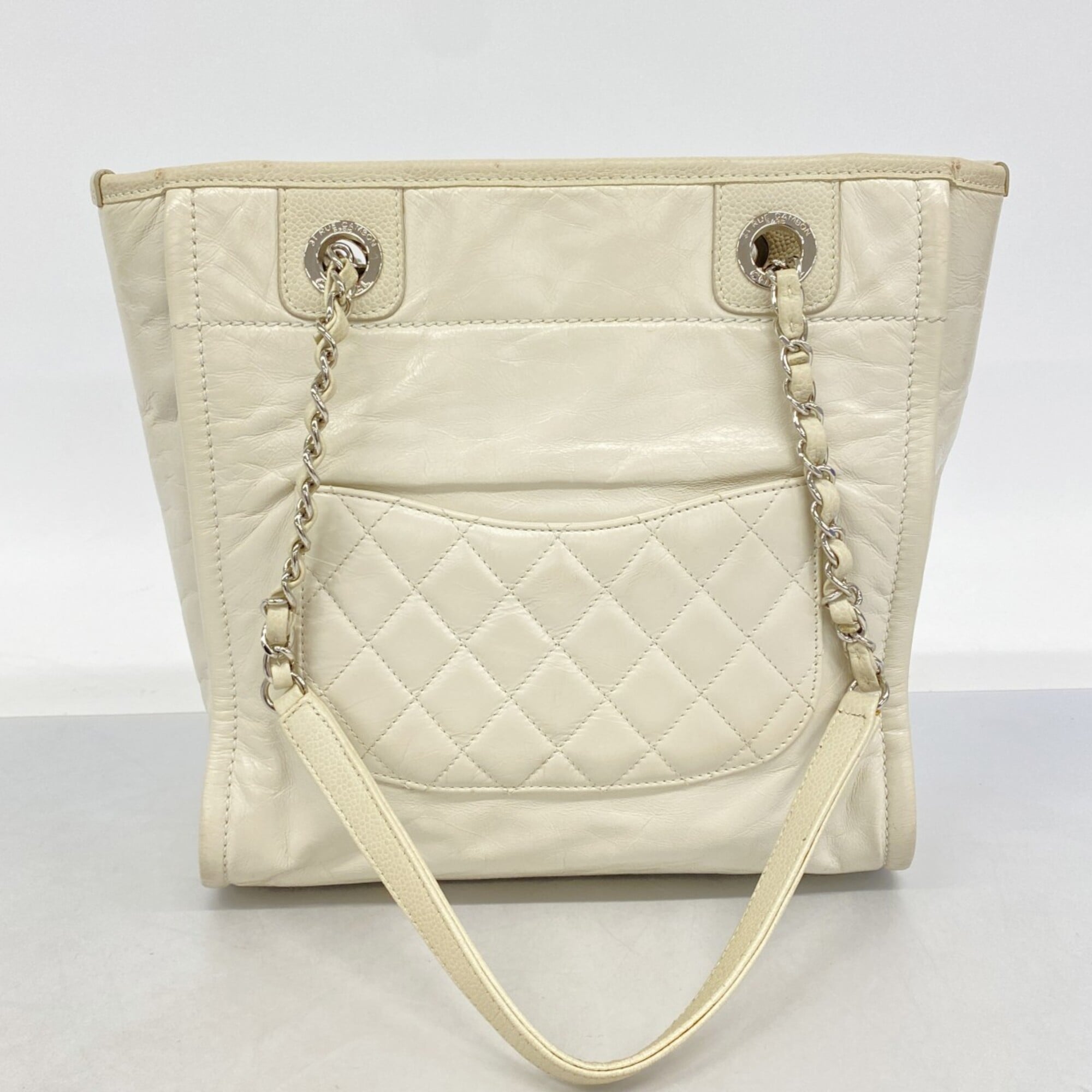 Chanel Ivory Leather Tote Bag (Pre-Owned)