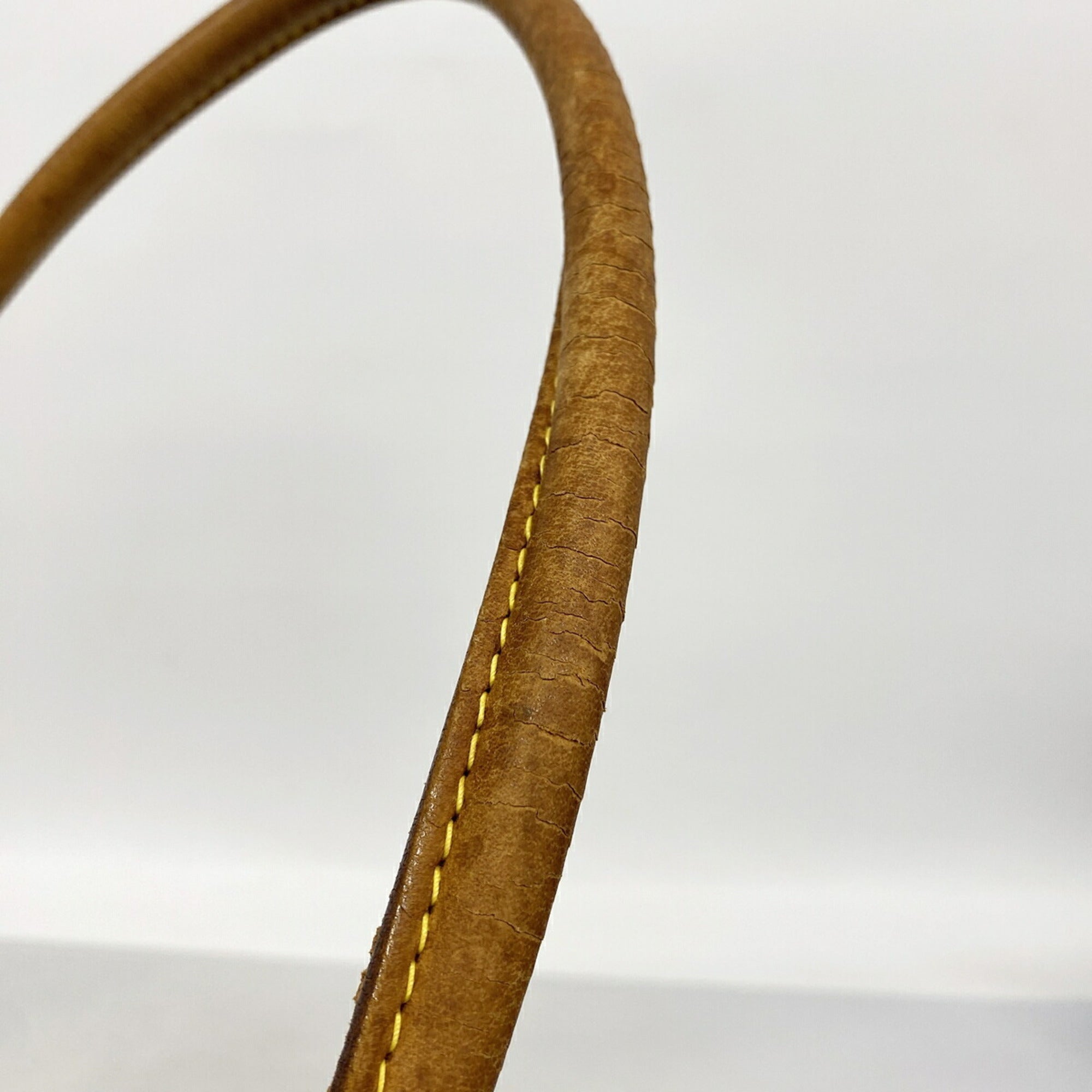 Louis Vuitton Brown Shoulder Bag (Pre-Owned)