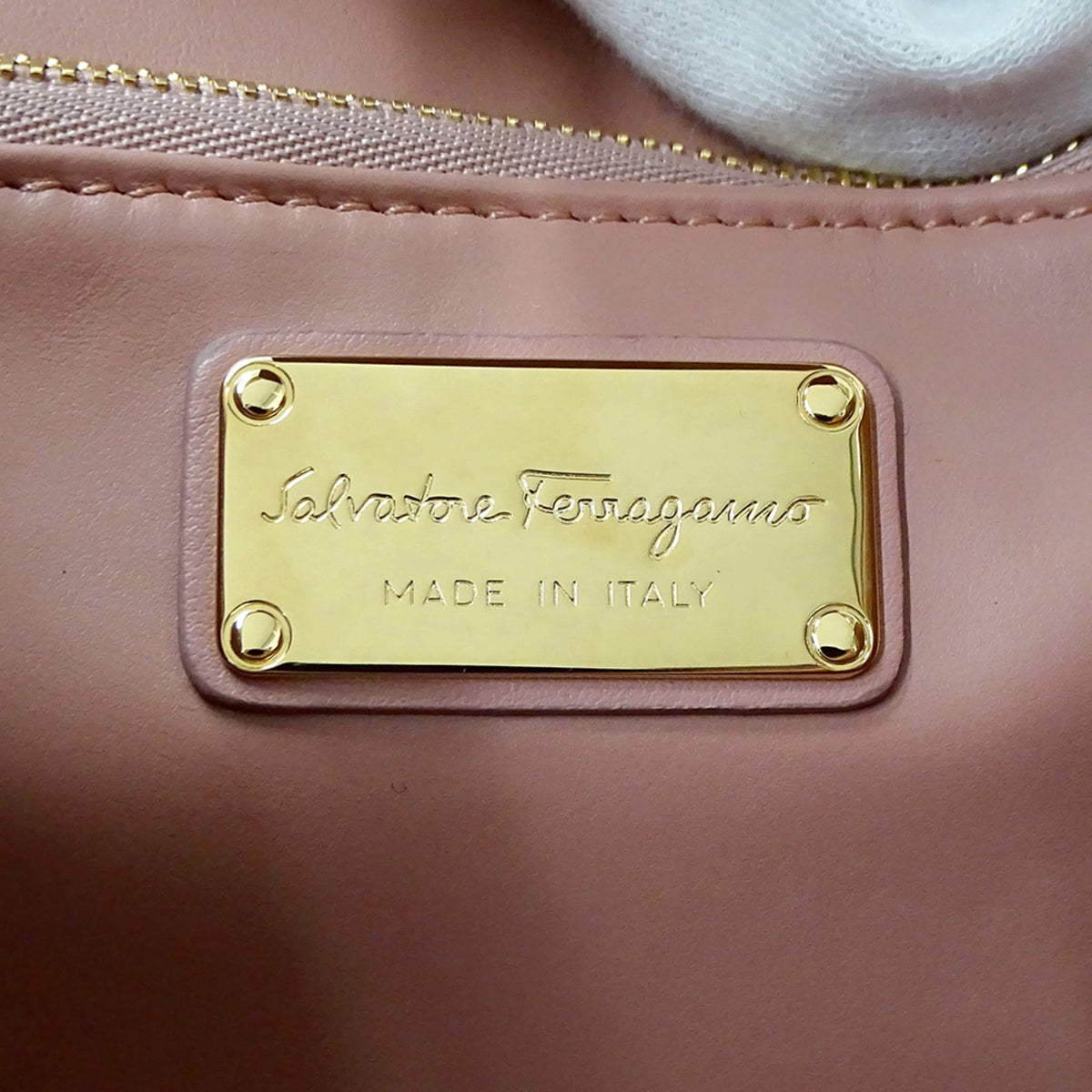Salvatore Ferragamo Pink Leather Handbag Shoulder Bag (Pre-Owned)