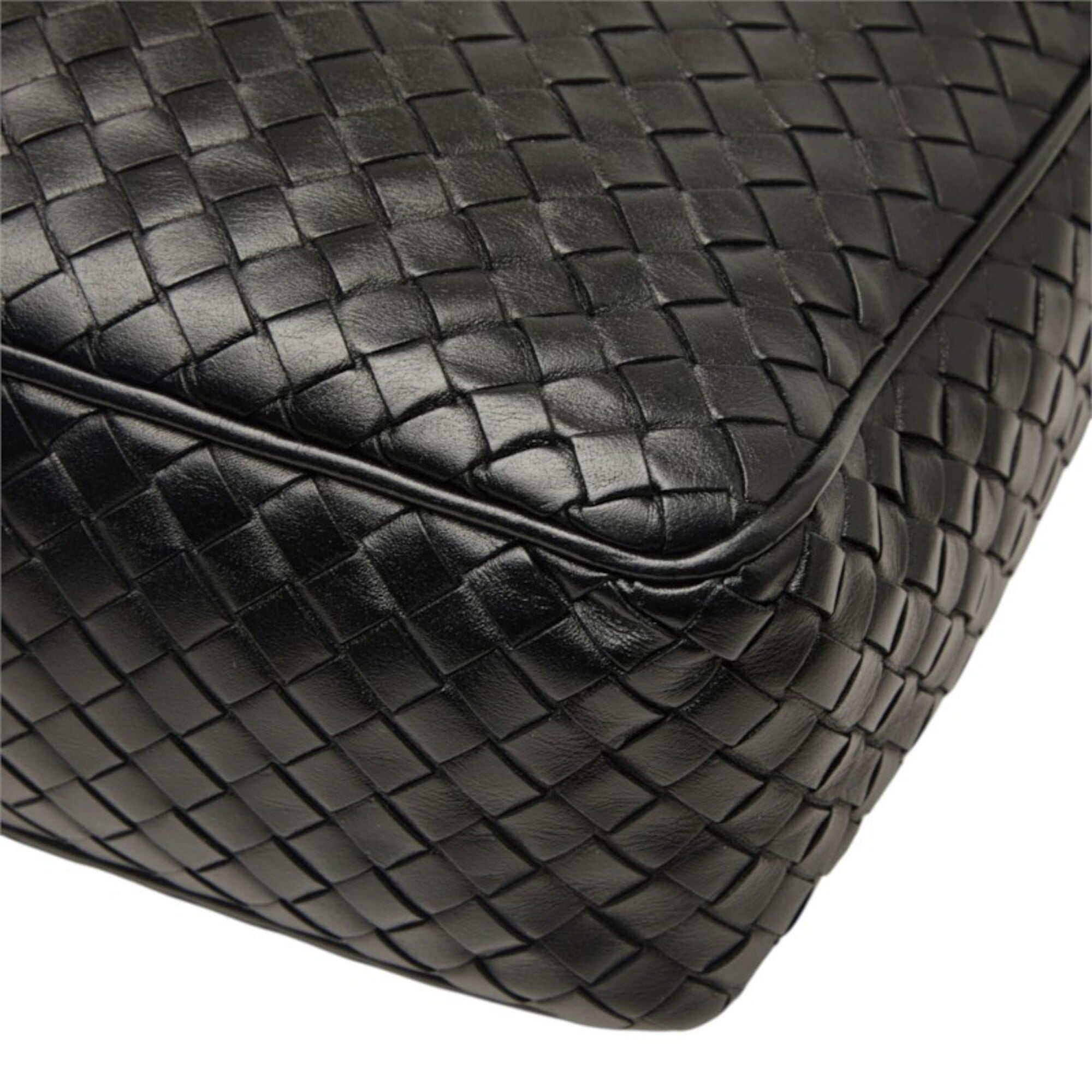 Bottega Veneta Black Leather Shoulder Bag (Pre-Owned)
