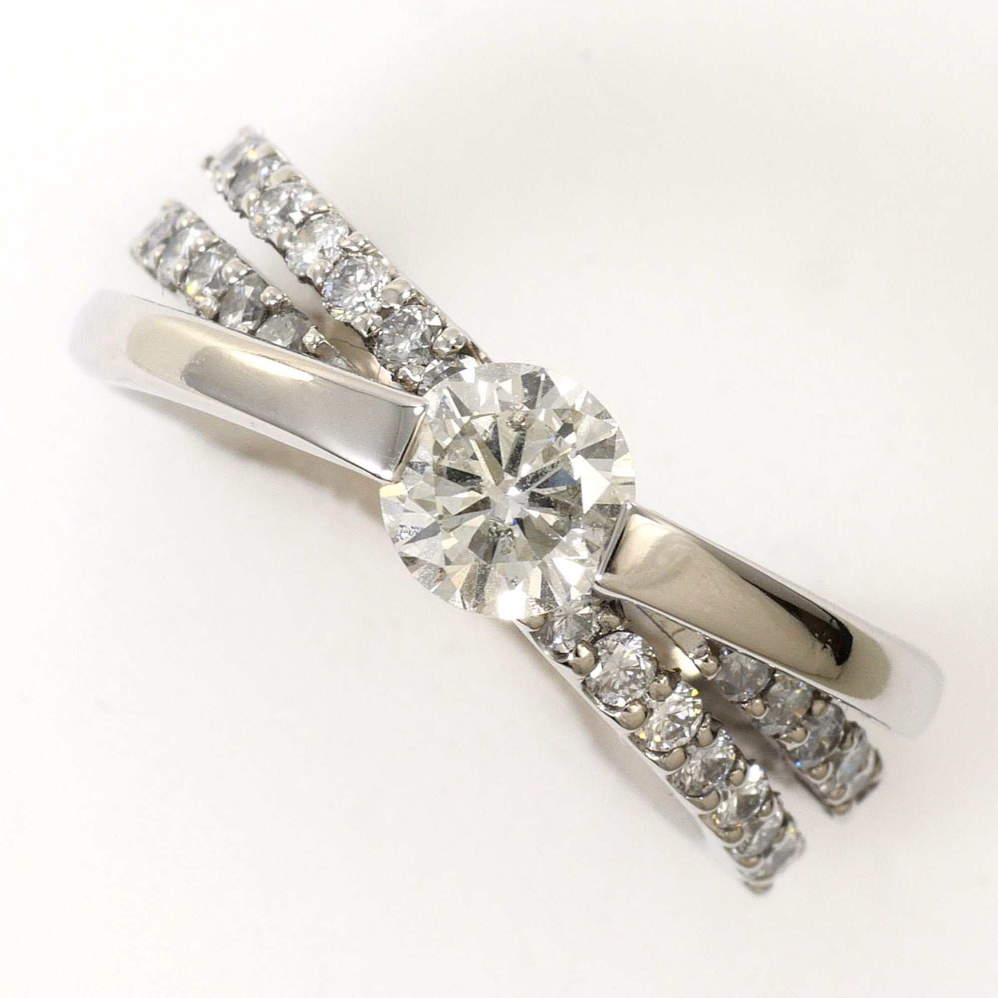 Unbranded White Gold White Gold (18K) Band Ring (Pre-Owned)