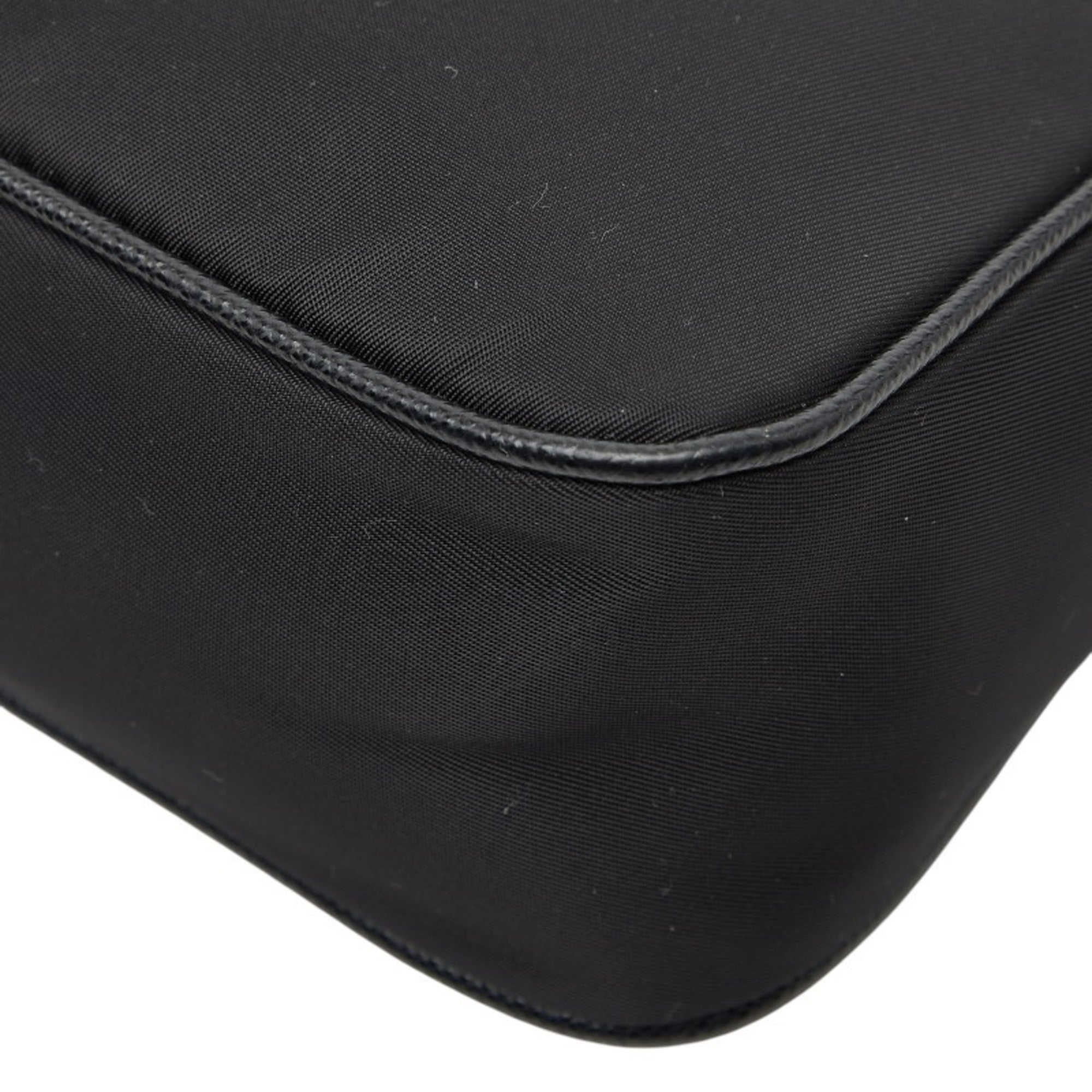Prada Black Nylon Leather Handbag Shoulder Bag (Pre-Owned)