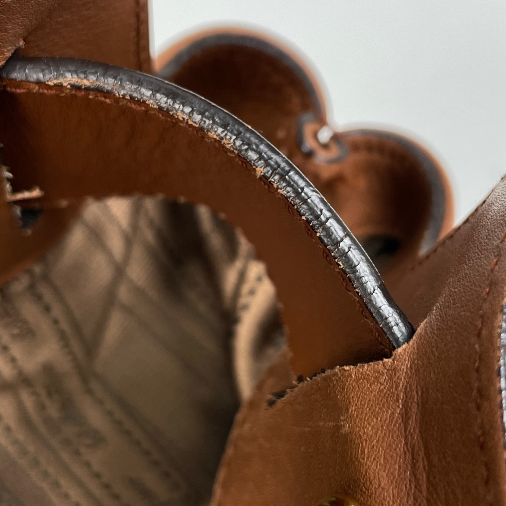 Salvatore Ferragamo Gancini Brown Leather Handbag (Pre-Owned)