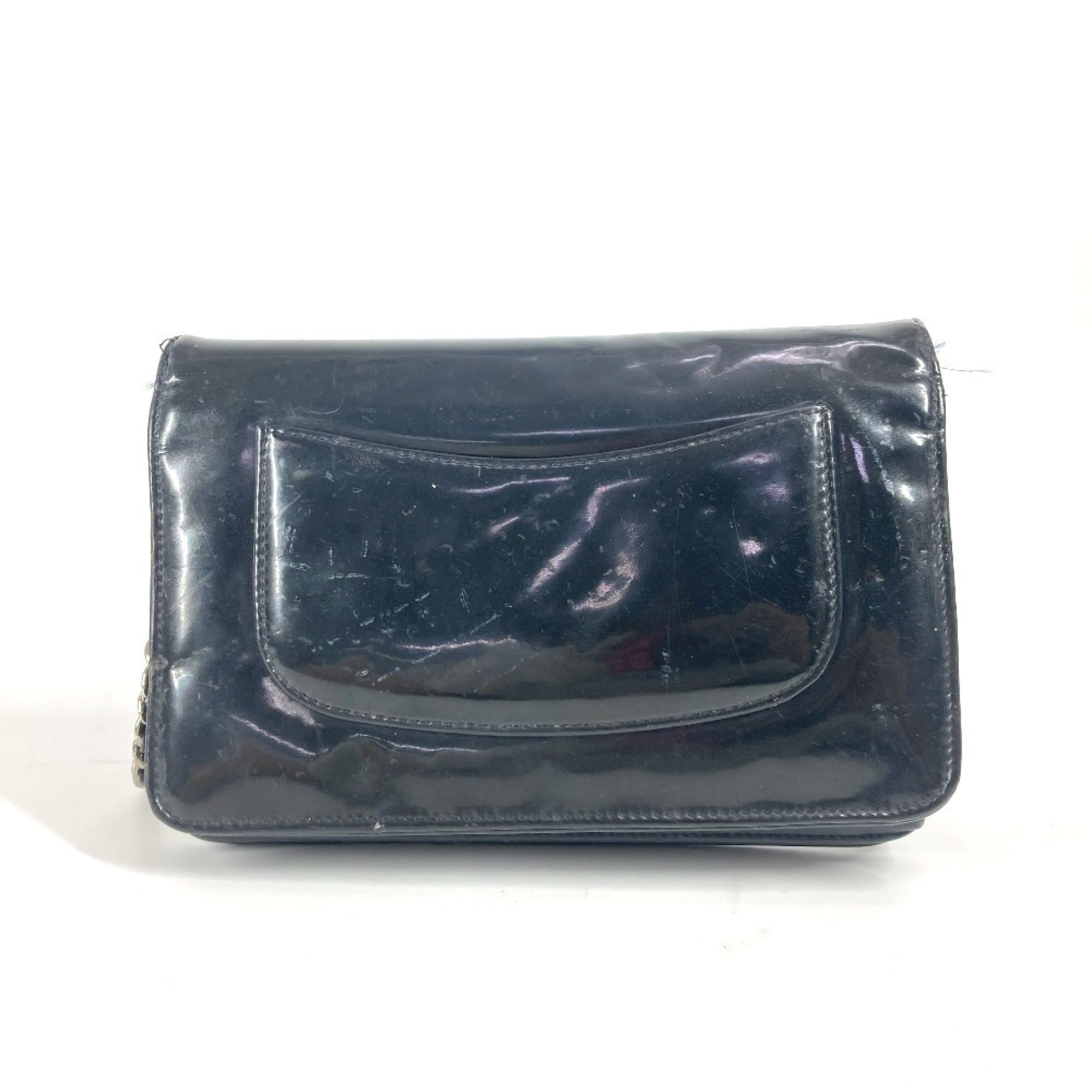 Chanel Black Patent Leather Pochette Shoulder Bag (Pre-Owned)