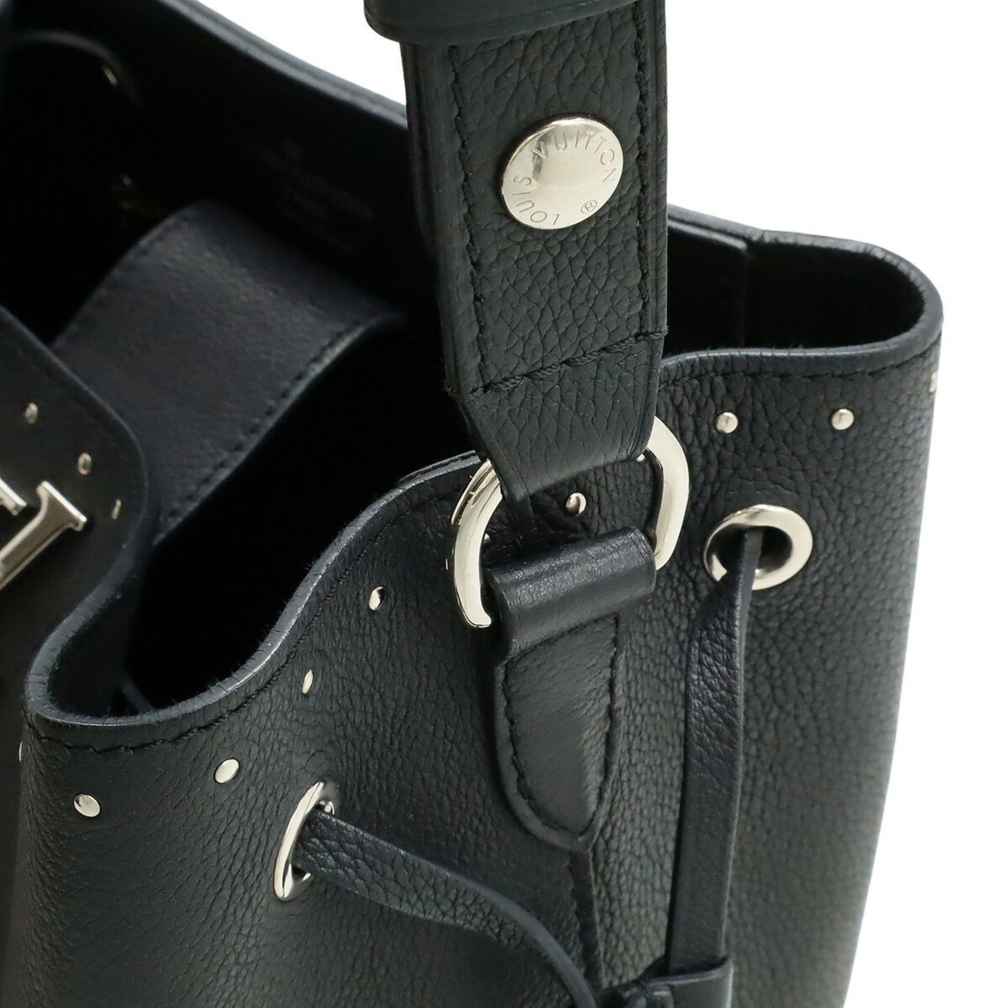 Louis Vuitton Black Noir Leather Shoulder Bag (Pre-Owned)