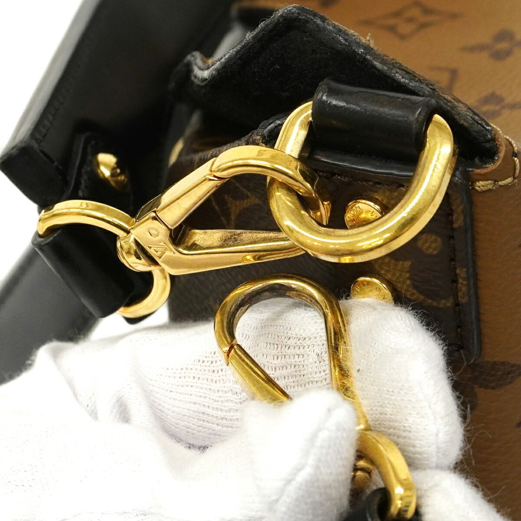 Louis Vuitton Brown Handbag (Pre-Owned)
