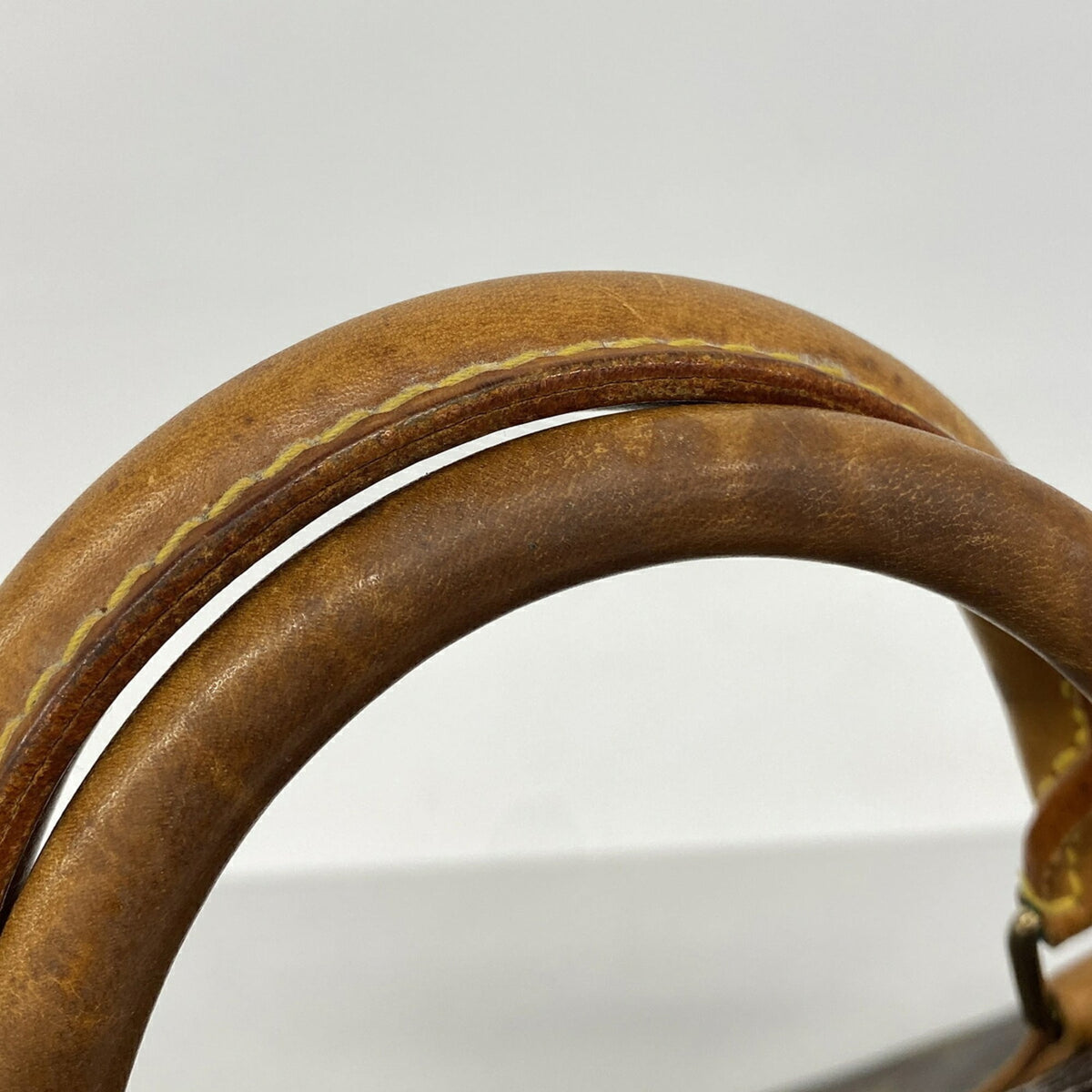 Louis Vuitton Brown Handbag (Pre-Owned)