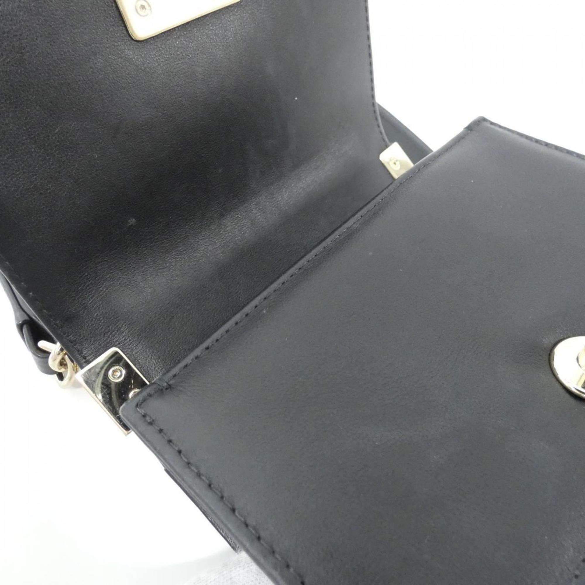 Chanel Boy Chanel Black Leather Shoulder Bag (Pre-Owned)