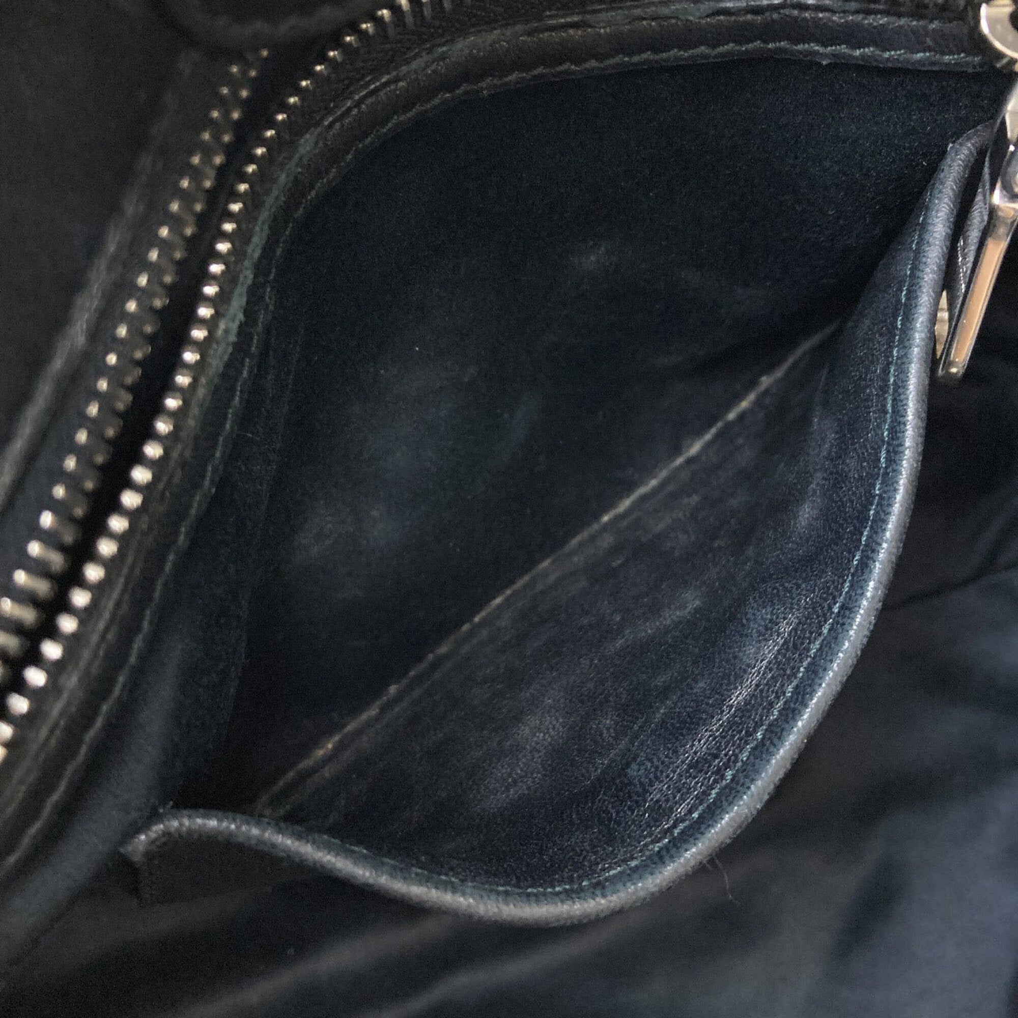 Miu Miu Black Leather Tote Bag (Pre-Owned)