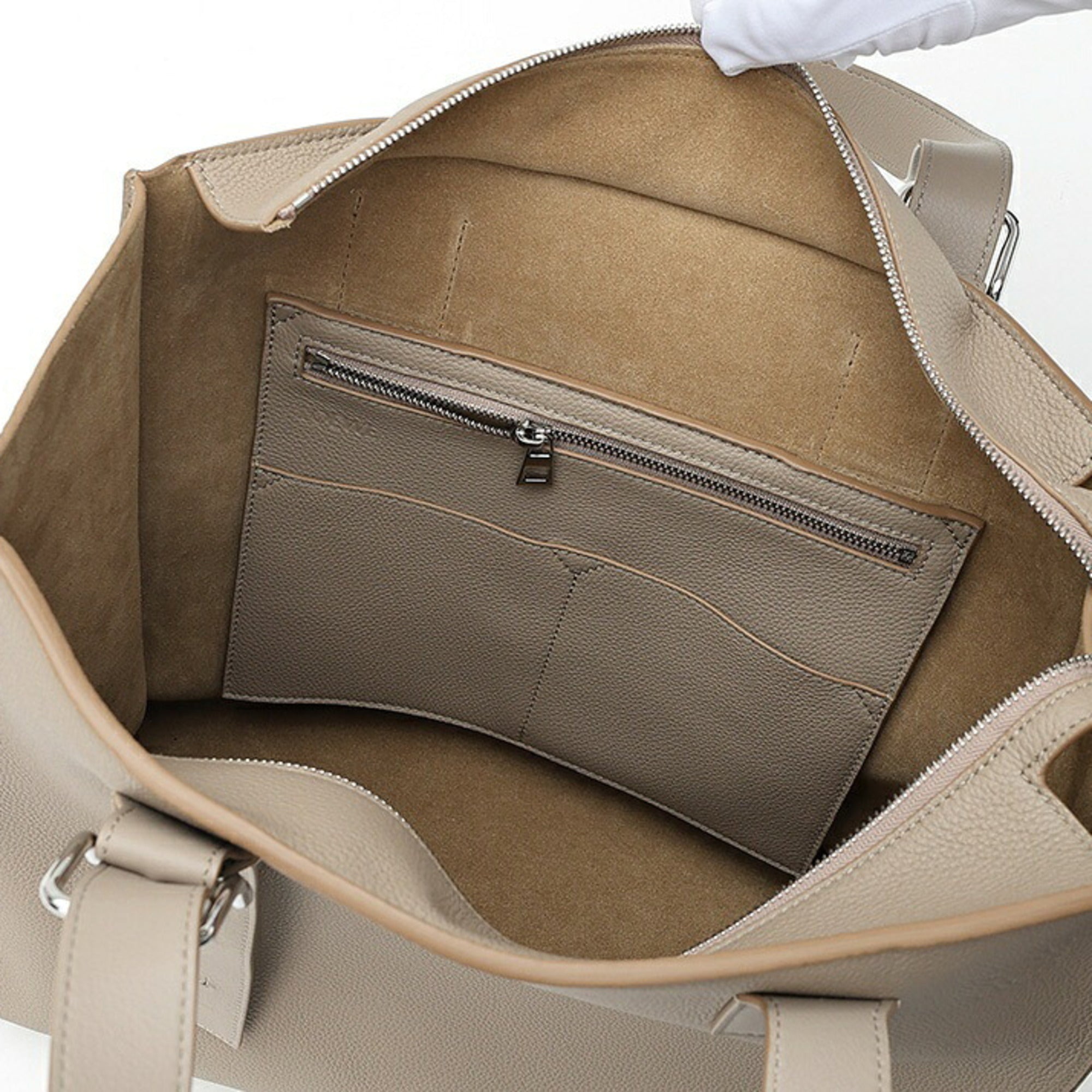 Loewe Grayish Leather Tote Bag (Pre-Owned)