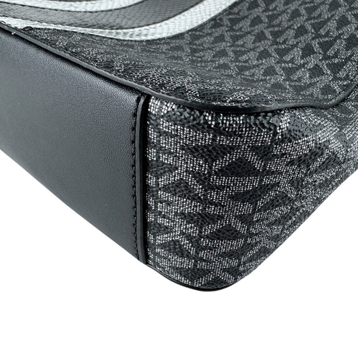 Michael Kors Black Silver Coated Canvas Leather Shoulder Bag (Pre-Owned)
