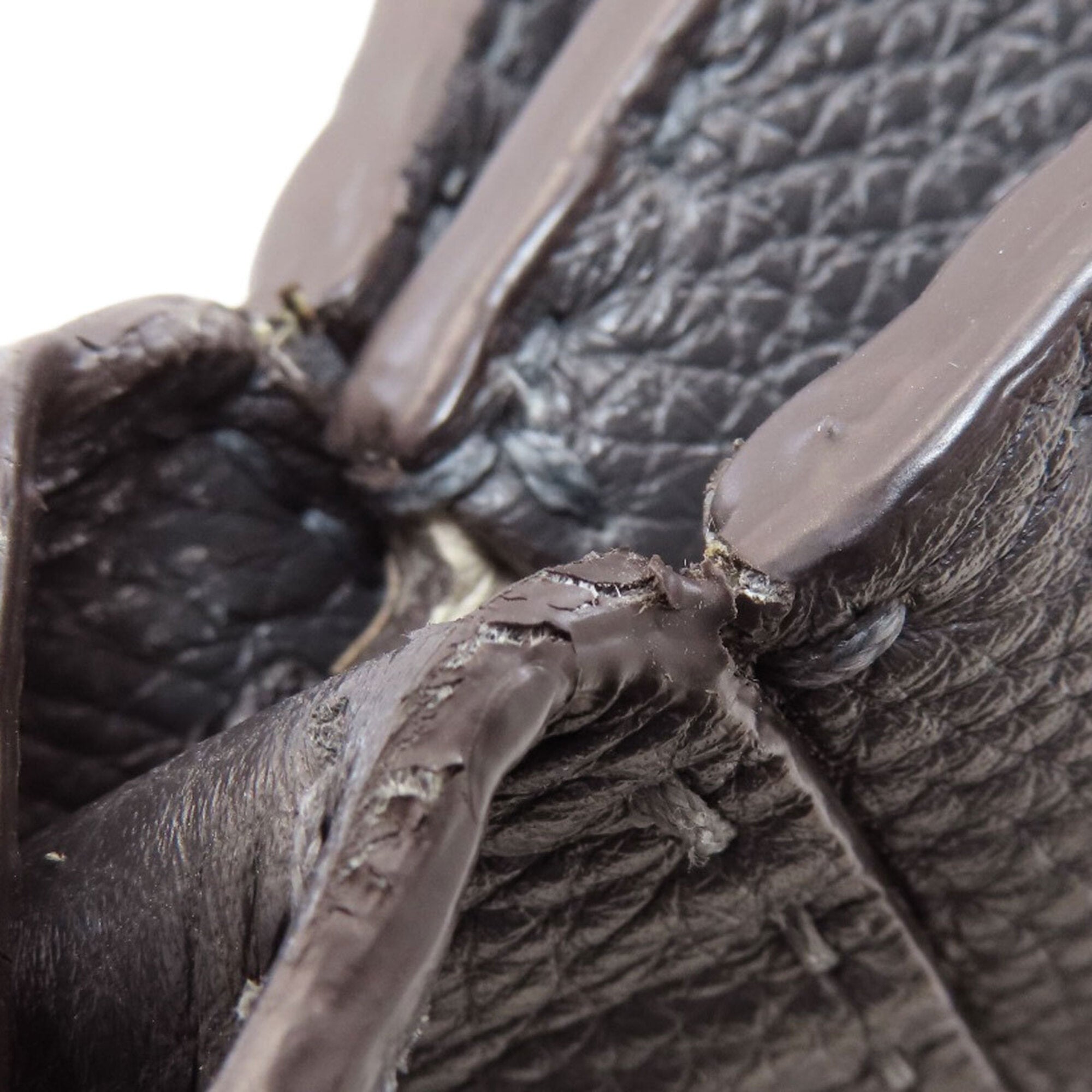 Fendi Peekaboo Gray Leather Handbag (Pre-Owned)