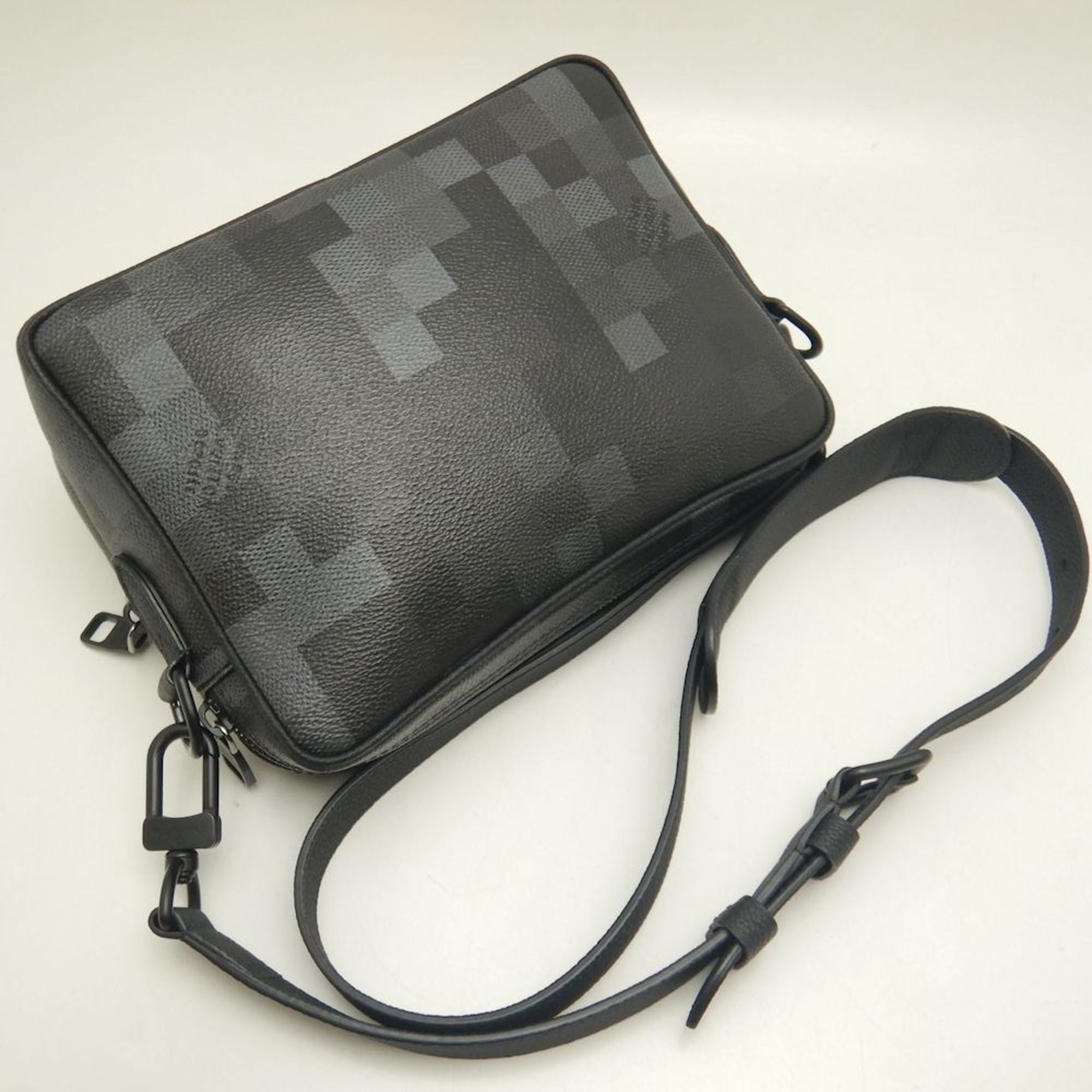 Louis Vuitton Black Noir Pvc Shoulder Bag (Pre-Owned)