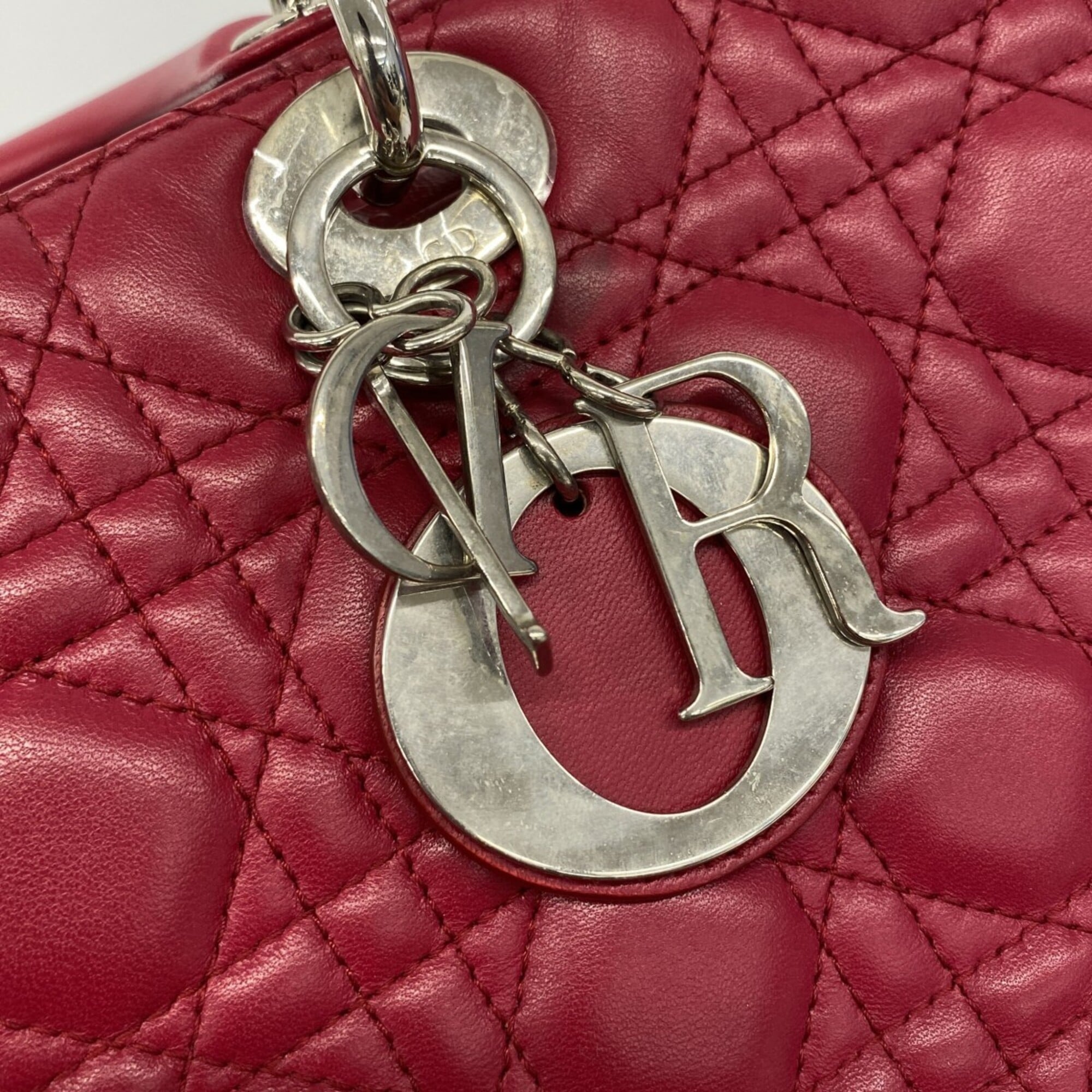 Christian Dior Red Color Leather Handbag (Pre-Owned)