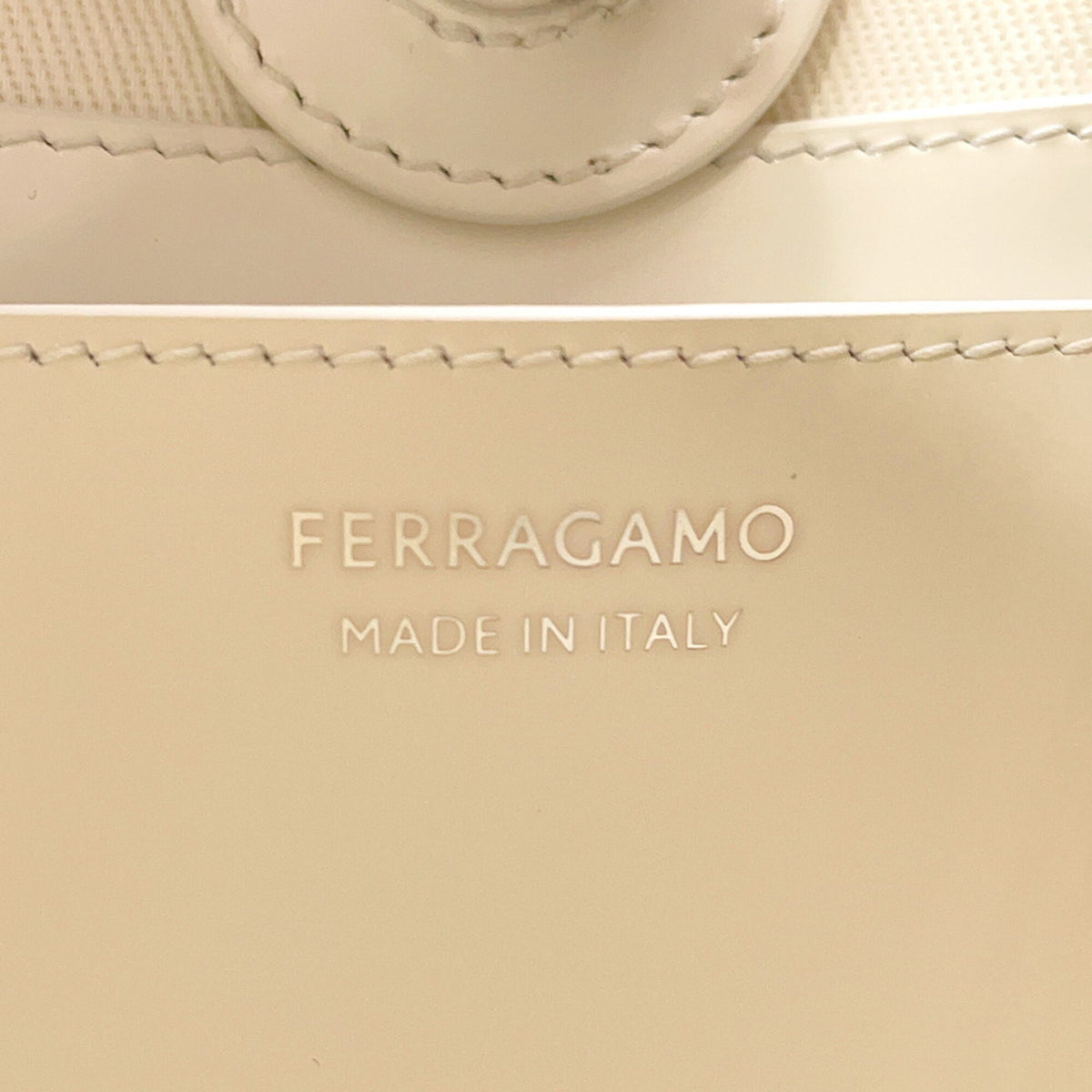 Salvatore Ferragamo White Canvas Handbag (Pre-Owned)