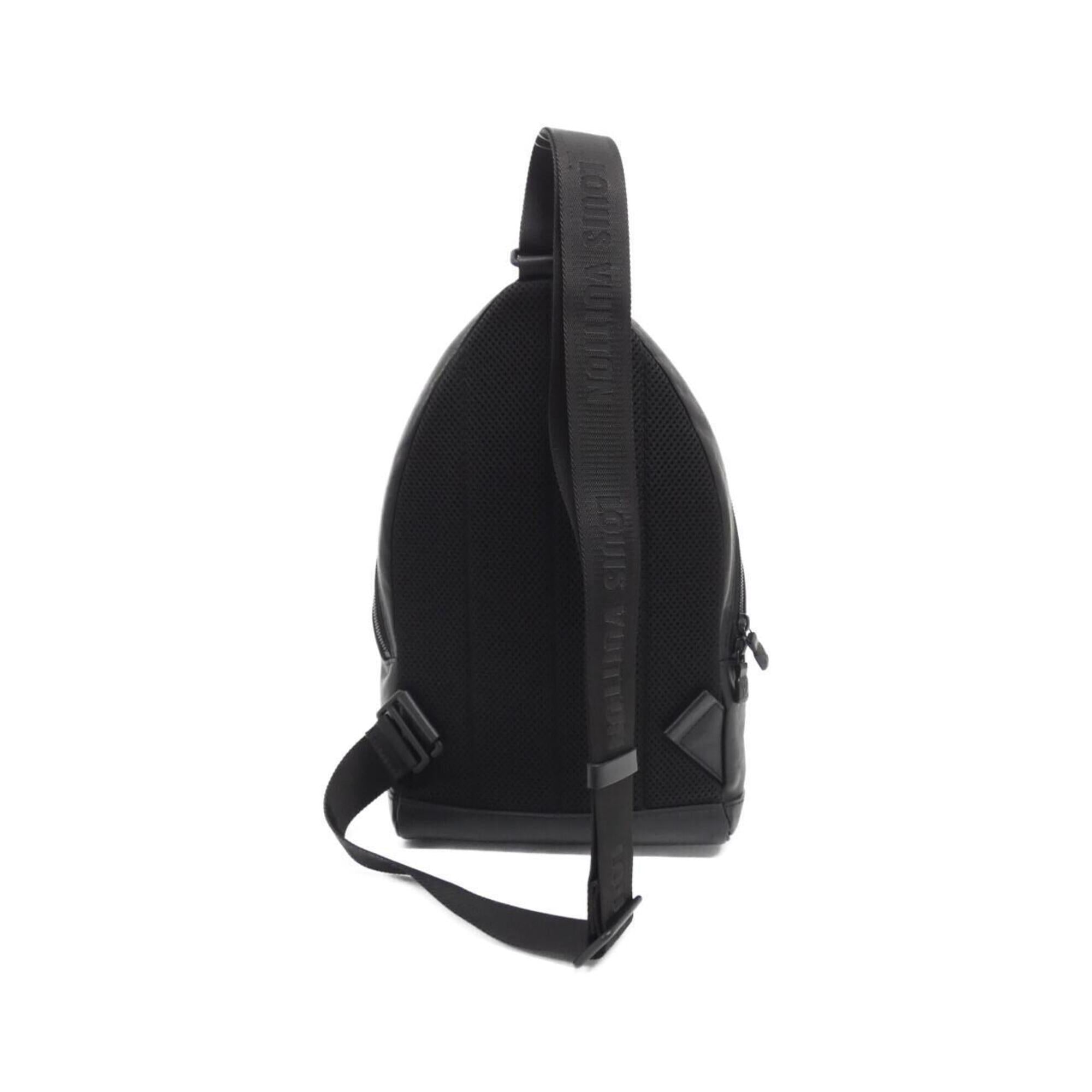 Louis Vuitton Black Leather Shoulder Bag (Pre-Owned)