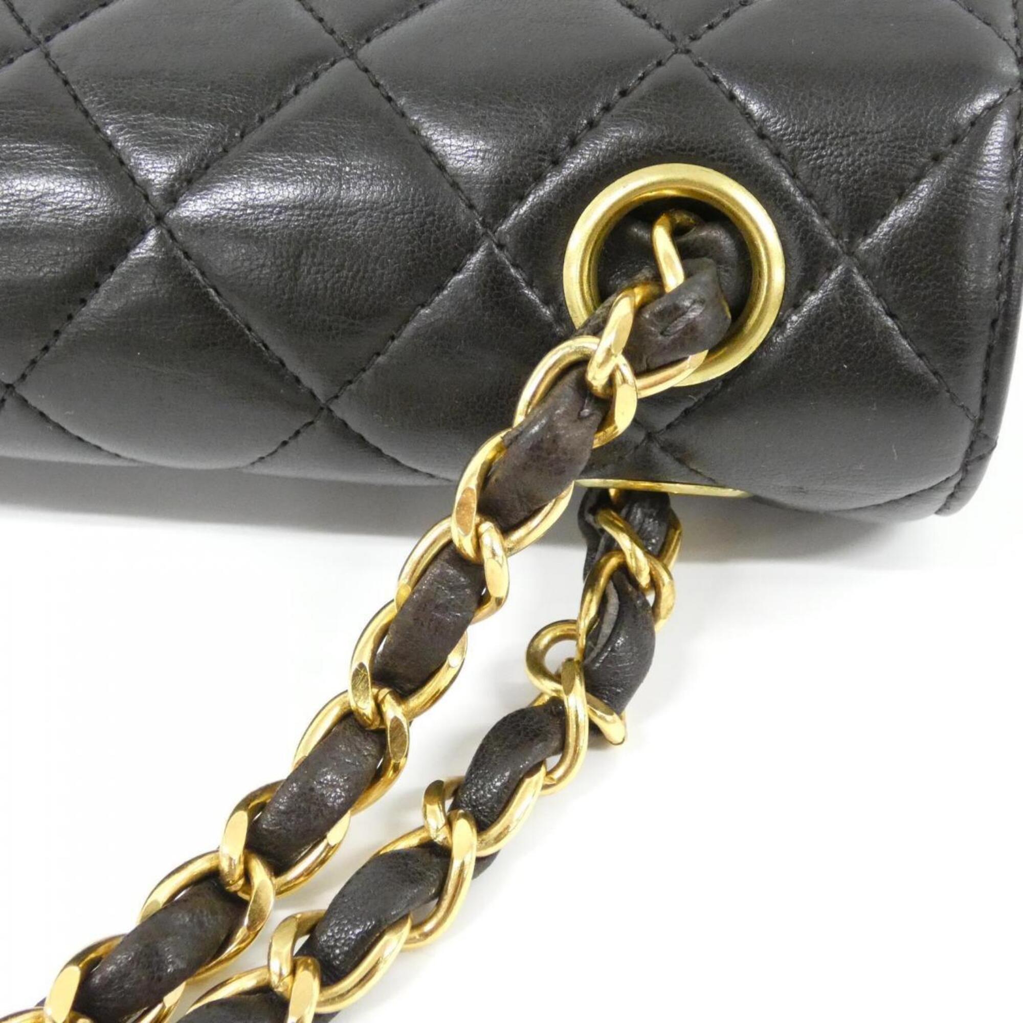 Chanel Black Leather Shoulder Bag (Pre-Owned)
