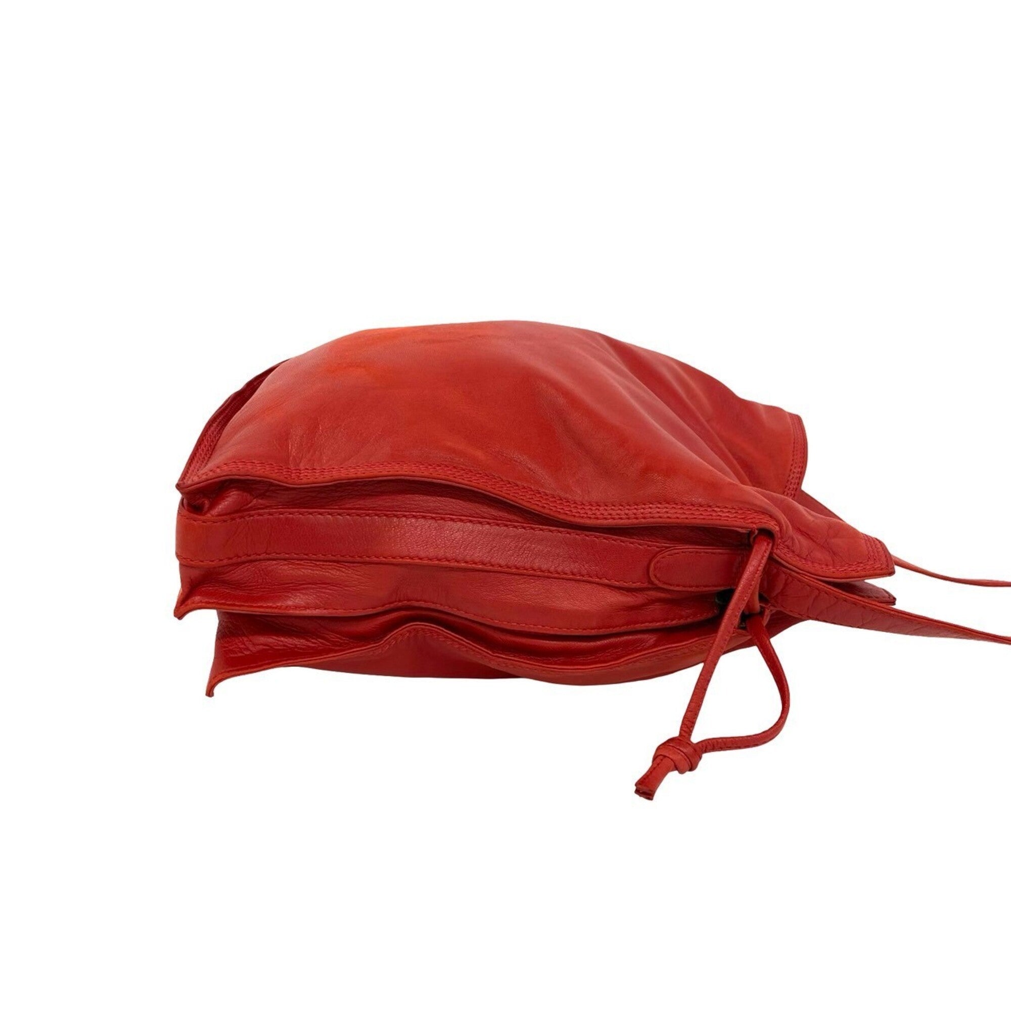 Loewe Red Color Leather Shoulder Bag (Pre-Owned)