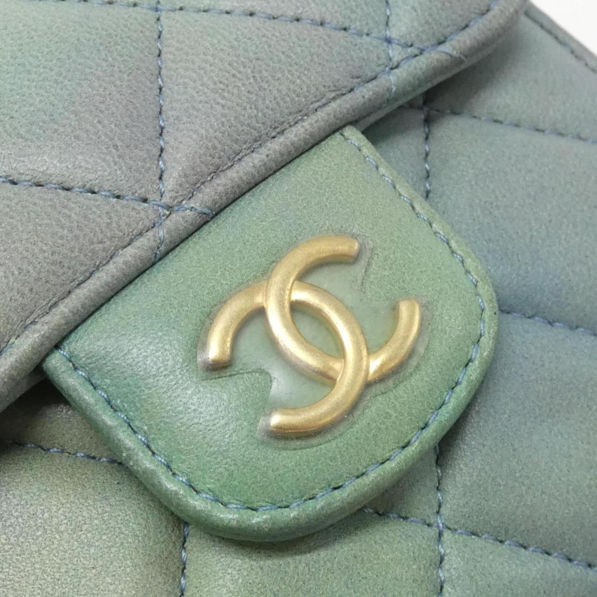 Chanel Green Leather Shoulder Bag (Pre-Owned)