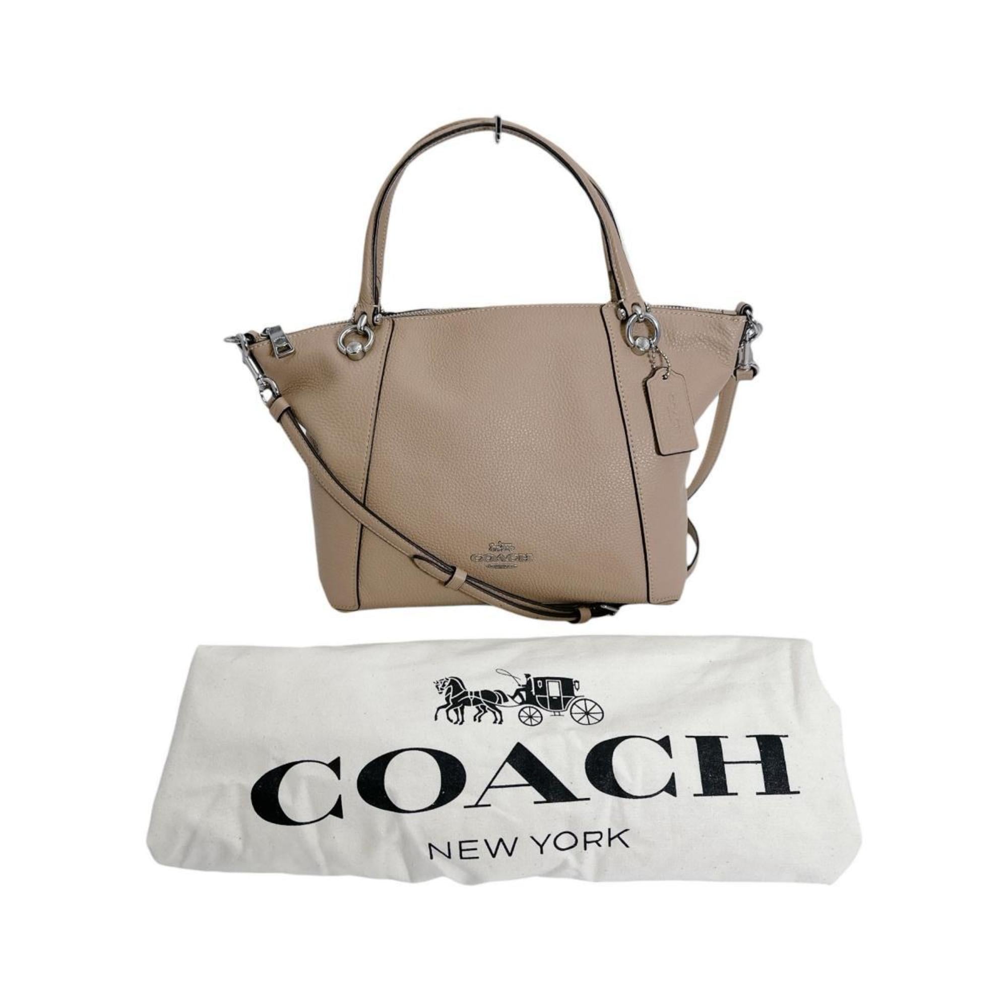 Coach Beige Leather Handbag (Pre-Owned)