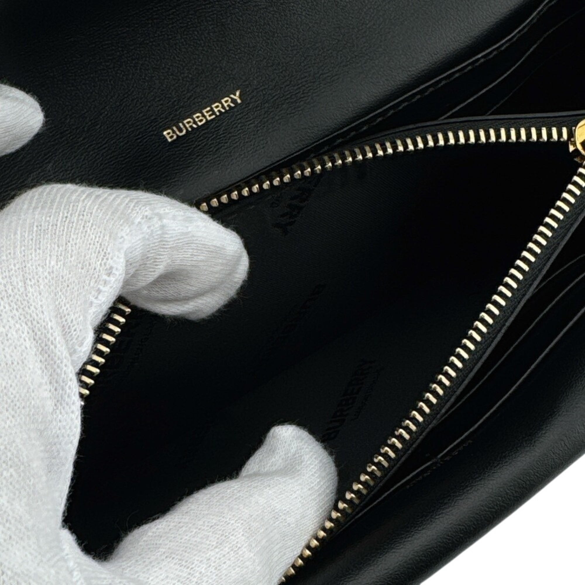 Burberry Black Leather Long Wallet (Bi-Fold) (Pre-Owned)