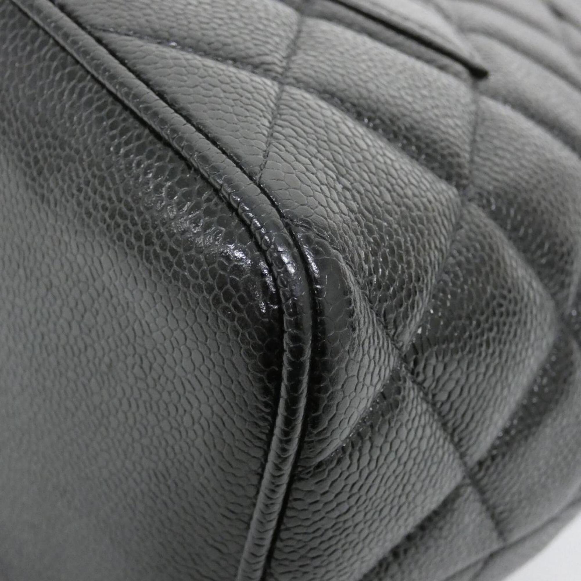Chanel Black Grained Calfskin Handbag (Pre-Owned)