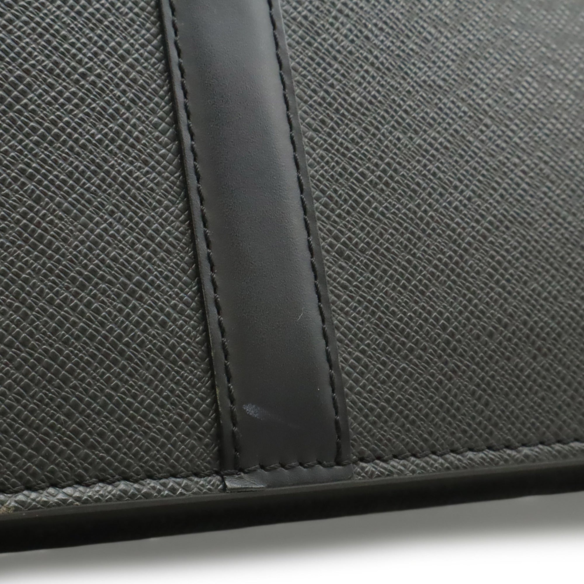 Louis Vuitton Ardoise Taiga Leather Leather Briefcase (Pre-Owned)