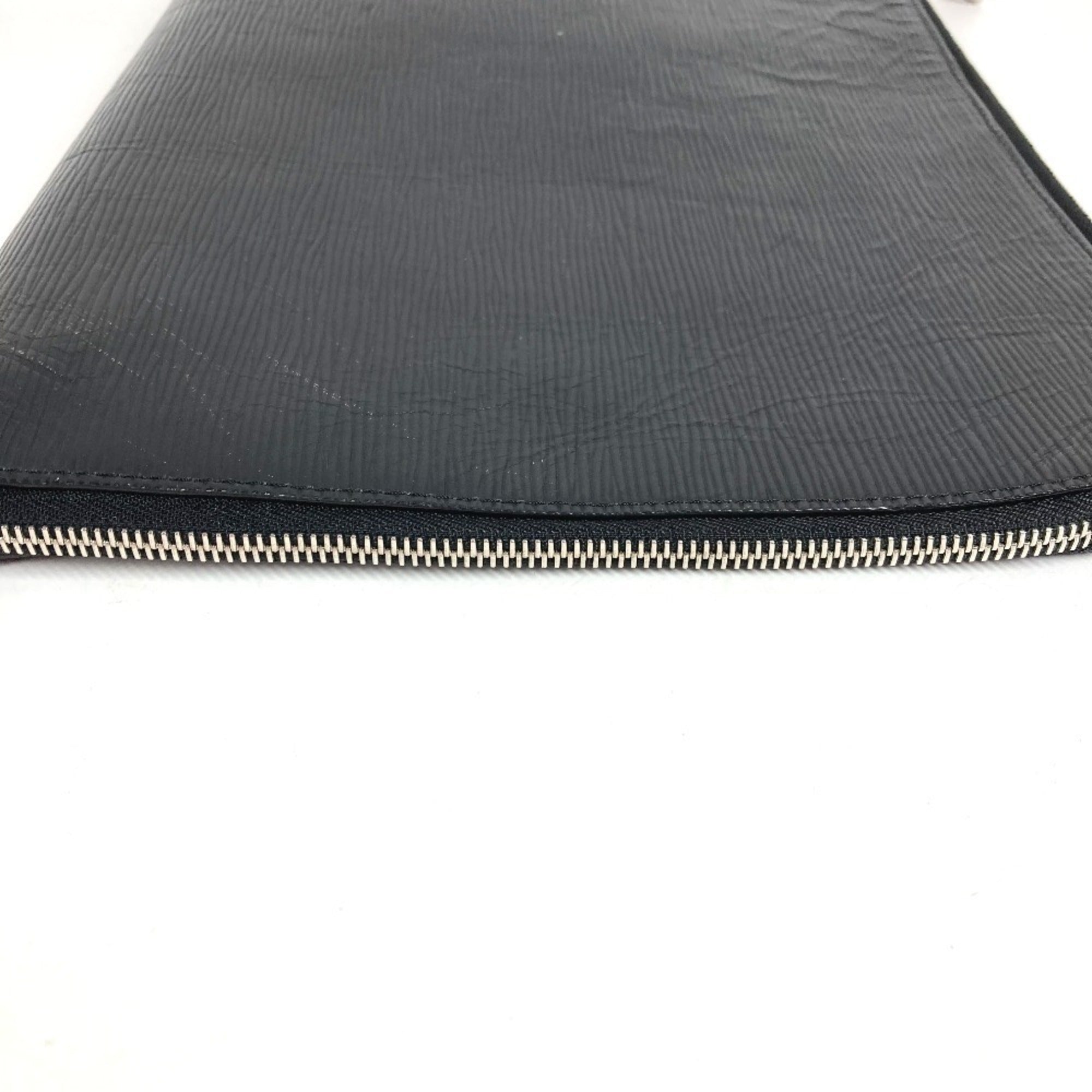 Louis Vuitton Black Noir Epi Leather Clutch Bag Pochette (Pre-Owned)