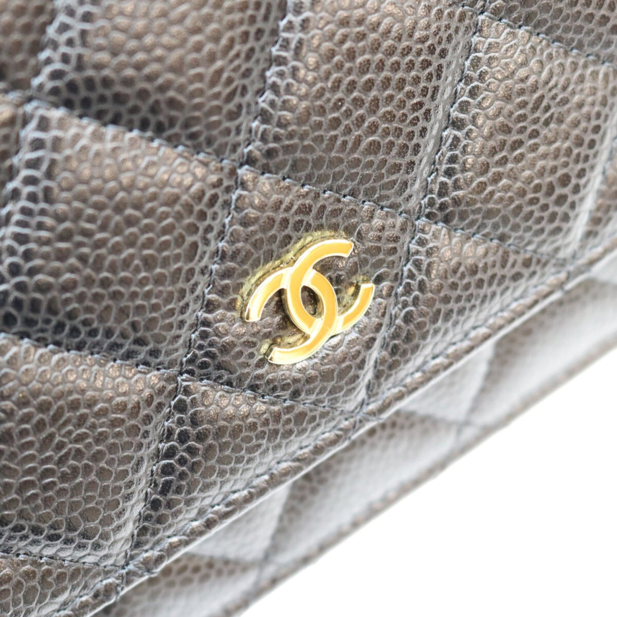 Chanel Black Grained Calfskin Shoulder Bag (Pre-Owned)