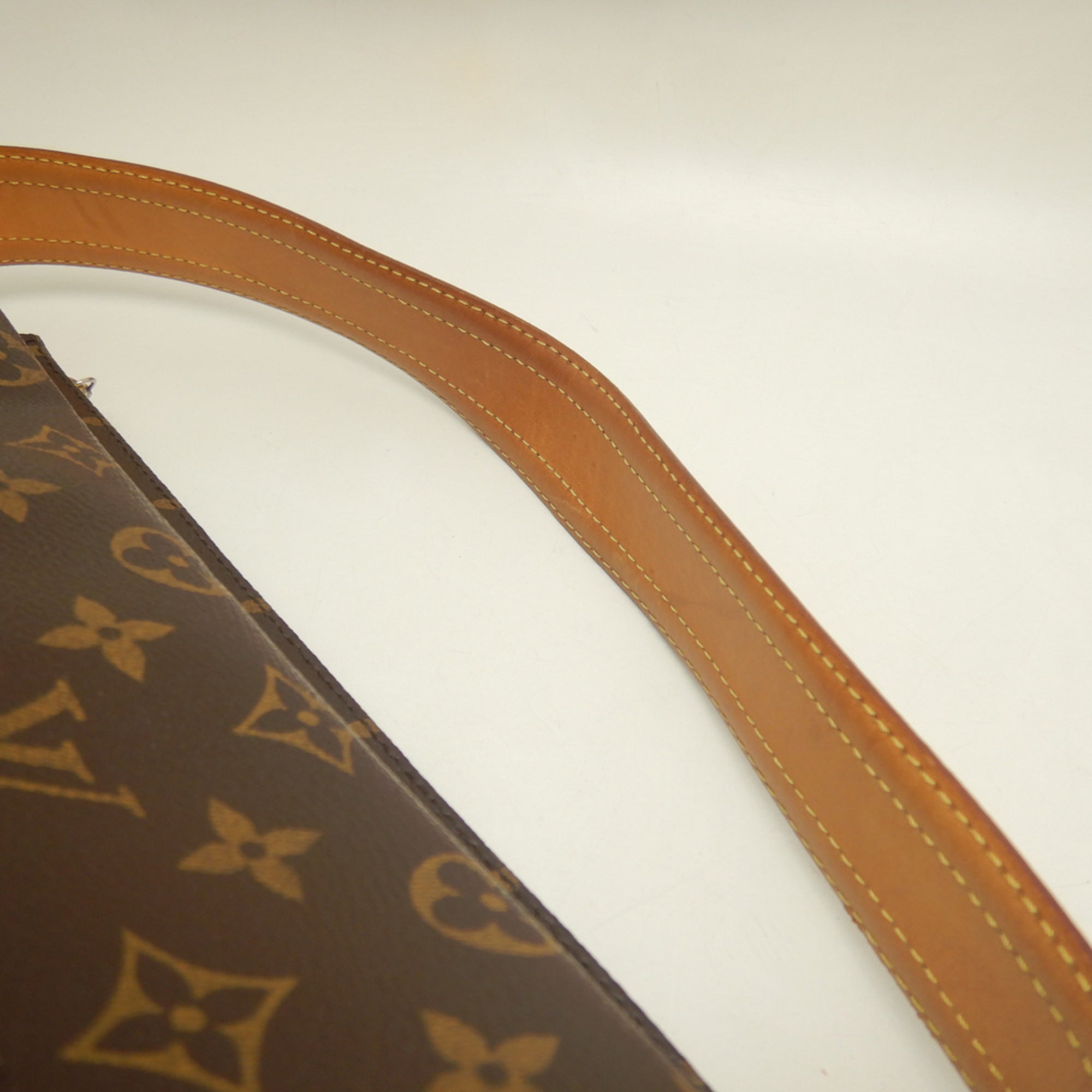 Louis Vuitton Monogram Brown Monogram Shoulder Bag (Pre-Owned)