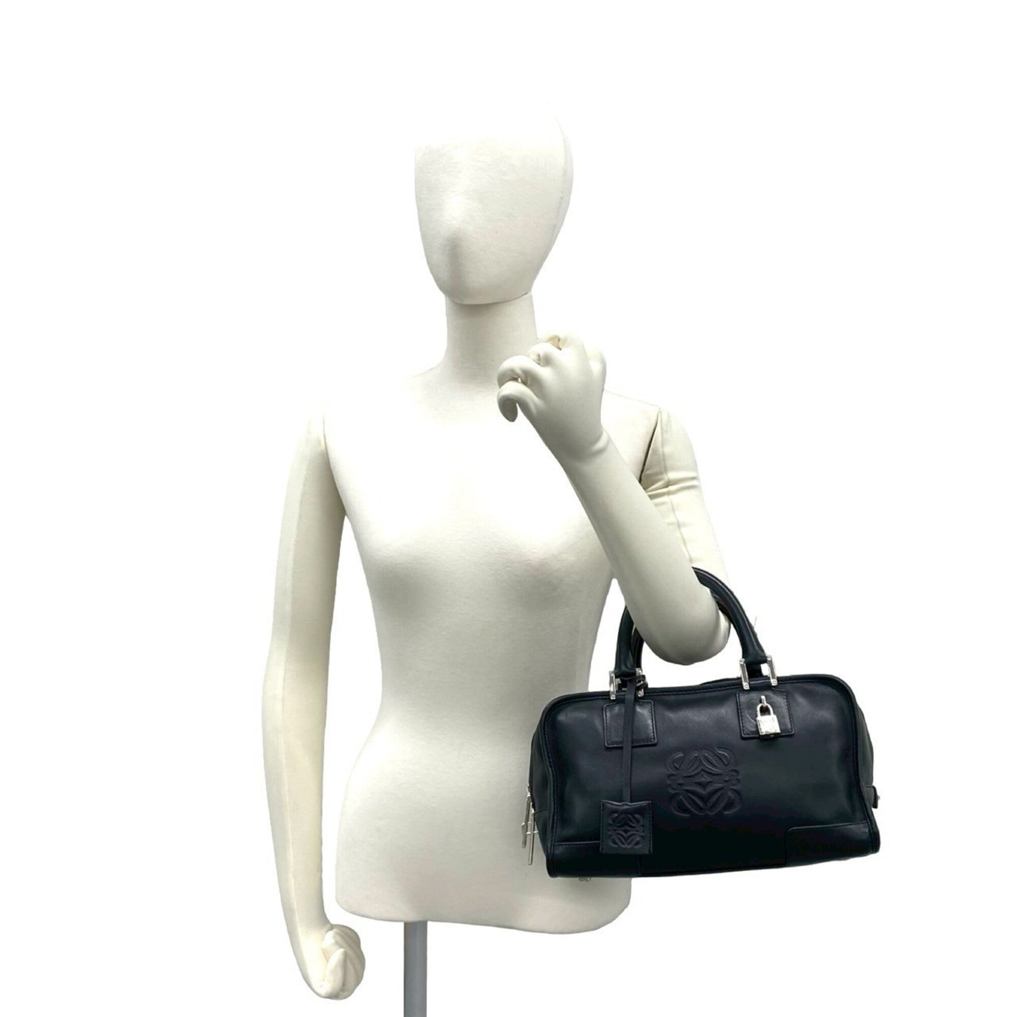 Loewe Black Leather Handbag (Pre-Owned)