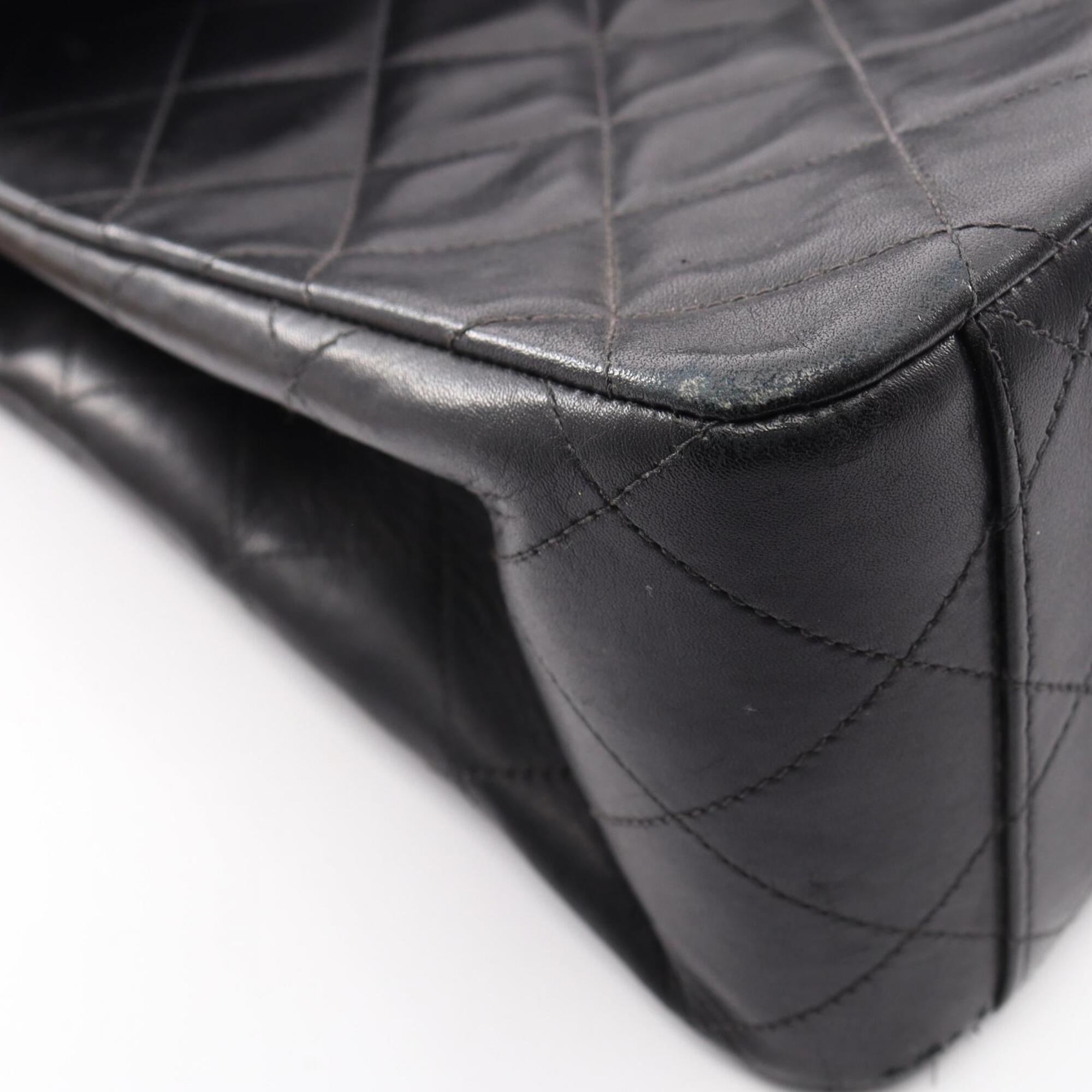 Chanel Black Leather Handbag Shoulder Bag (Pre-Owned)