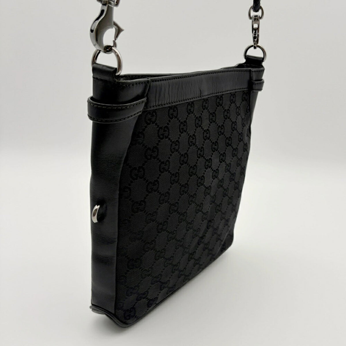 Gucci Black Gg Canvas Leather Shoulder Bag (Pre-Owned)
