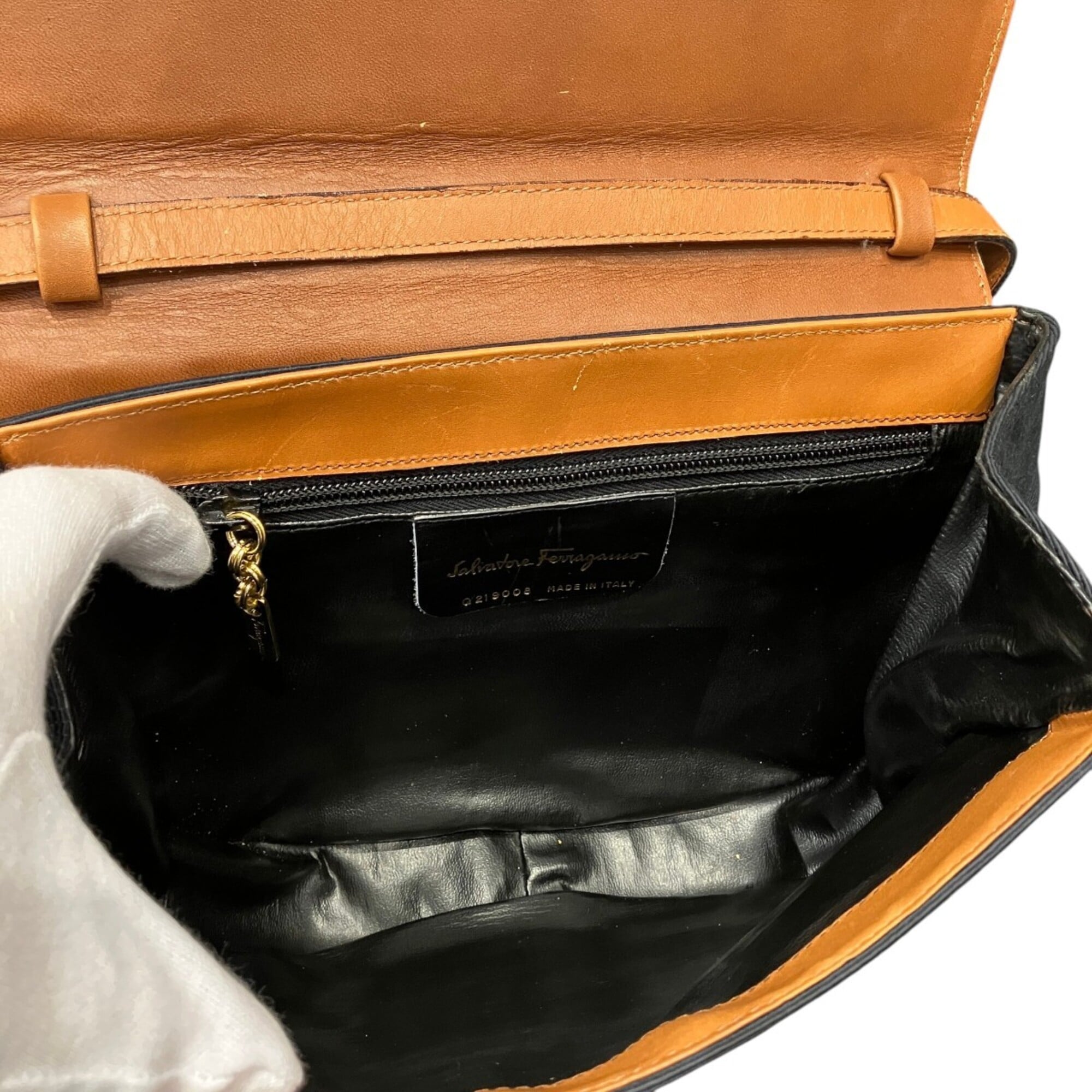 Salvatore Ferragamo Navy Canvas Shoulder Bag (Pre-Owned)