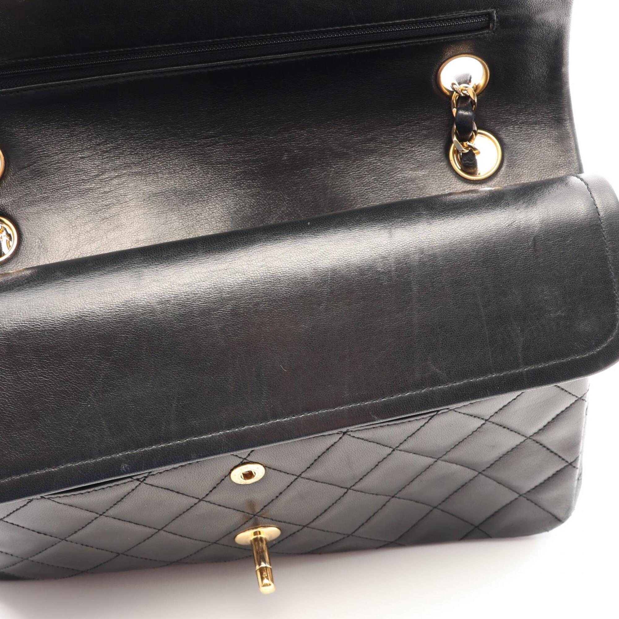 Chanel Black Leather Handbag Shoulder Bag (Pre-Owned)