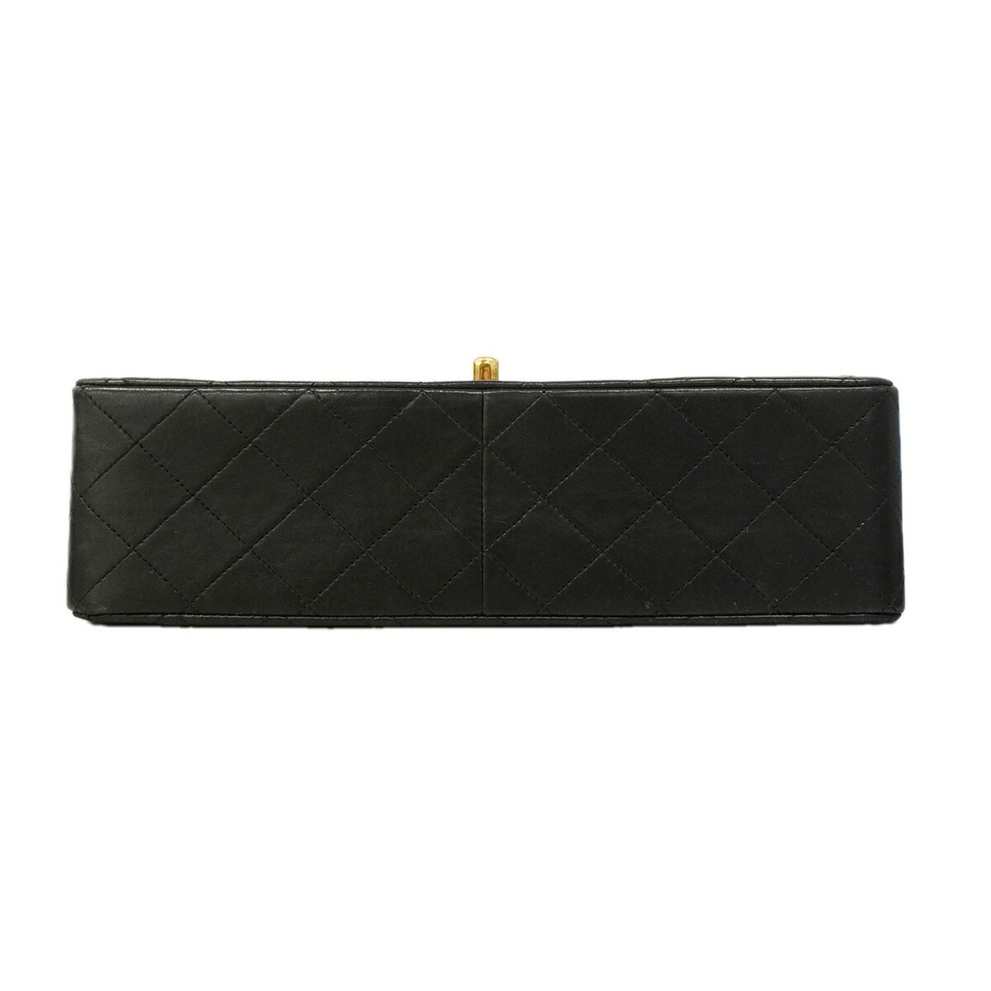 Chanel Black Leather Shoulder Bag (Pre-Owned)