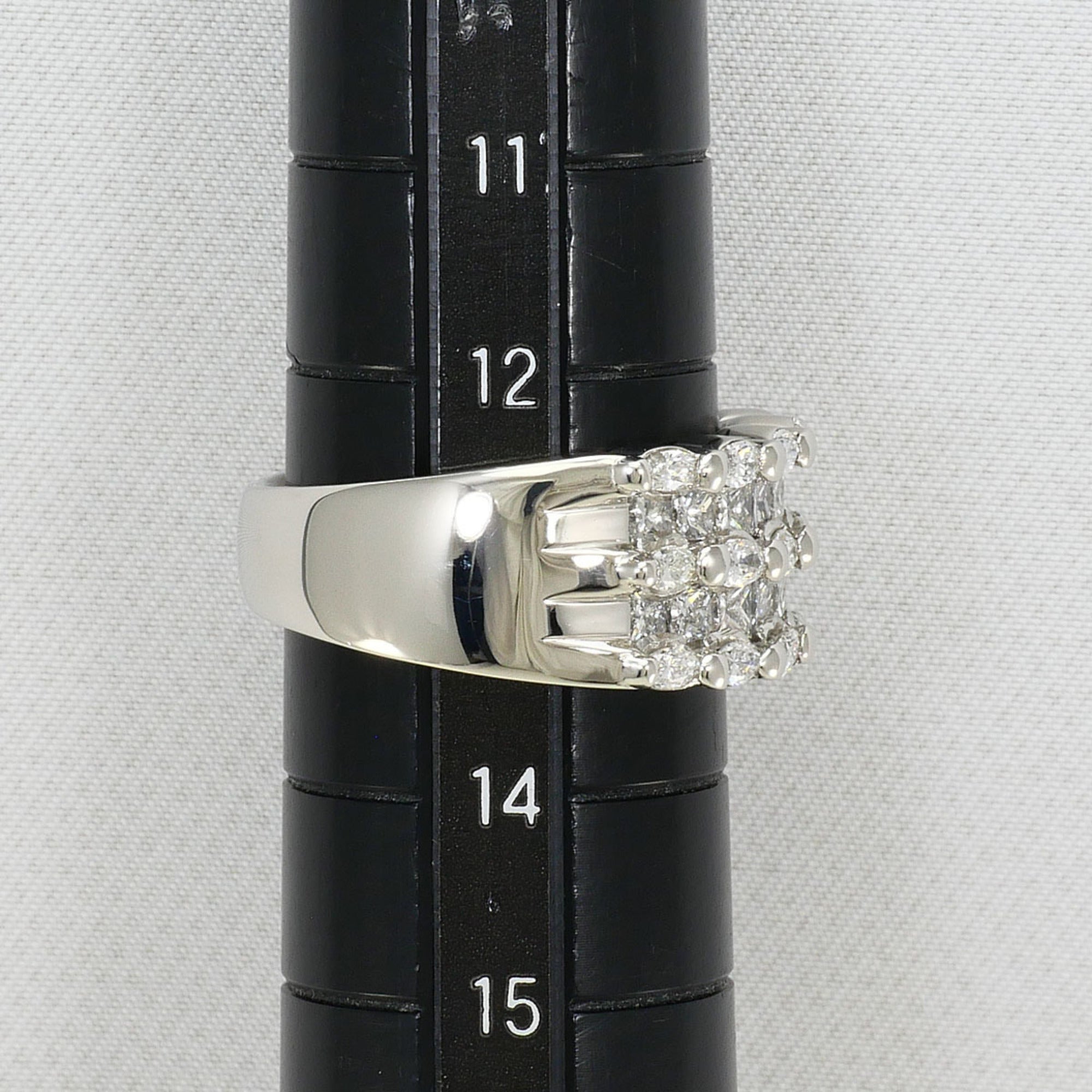 Unbranded Platinum Platinum 900 Band Ring (Pre-Owned)