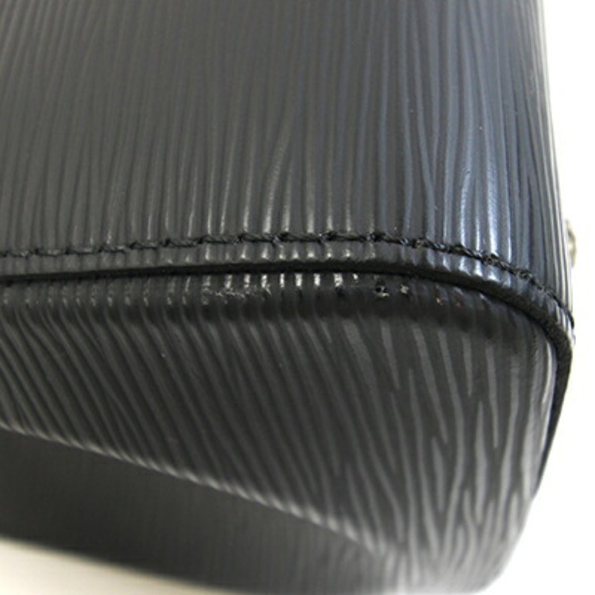 Louis Vuitton Noir Epi Leather Handbag Shoulder Bag (Pre-Owned)