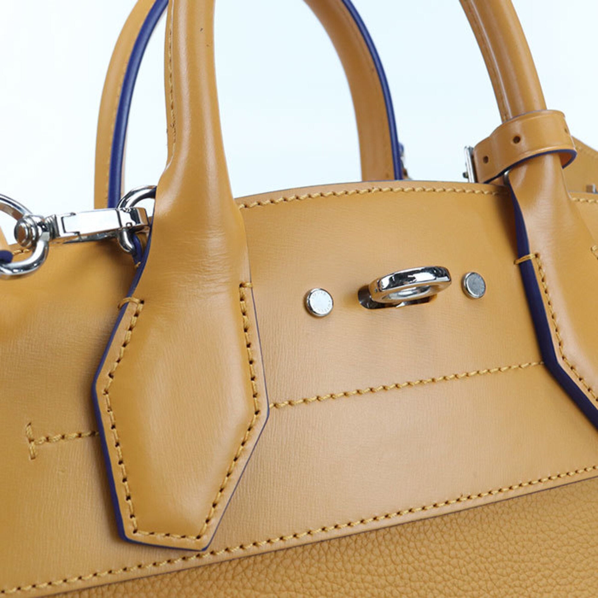 Louis Vuitton Orange Leather Handbag (Pre-Owned)