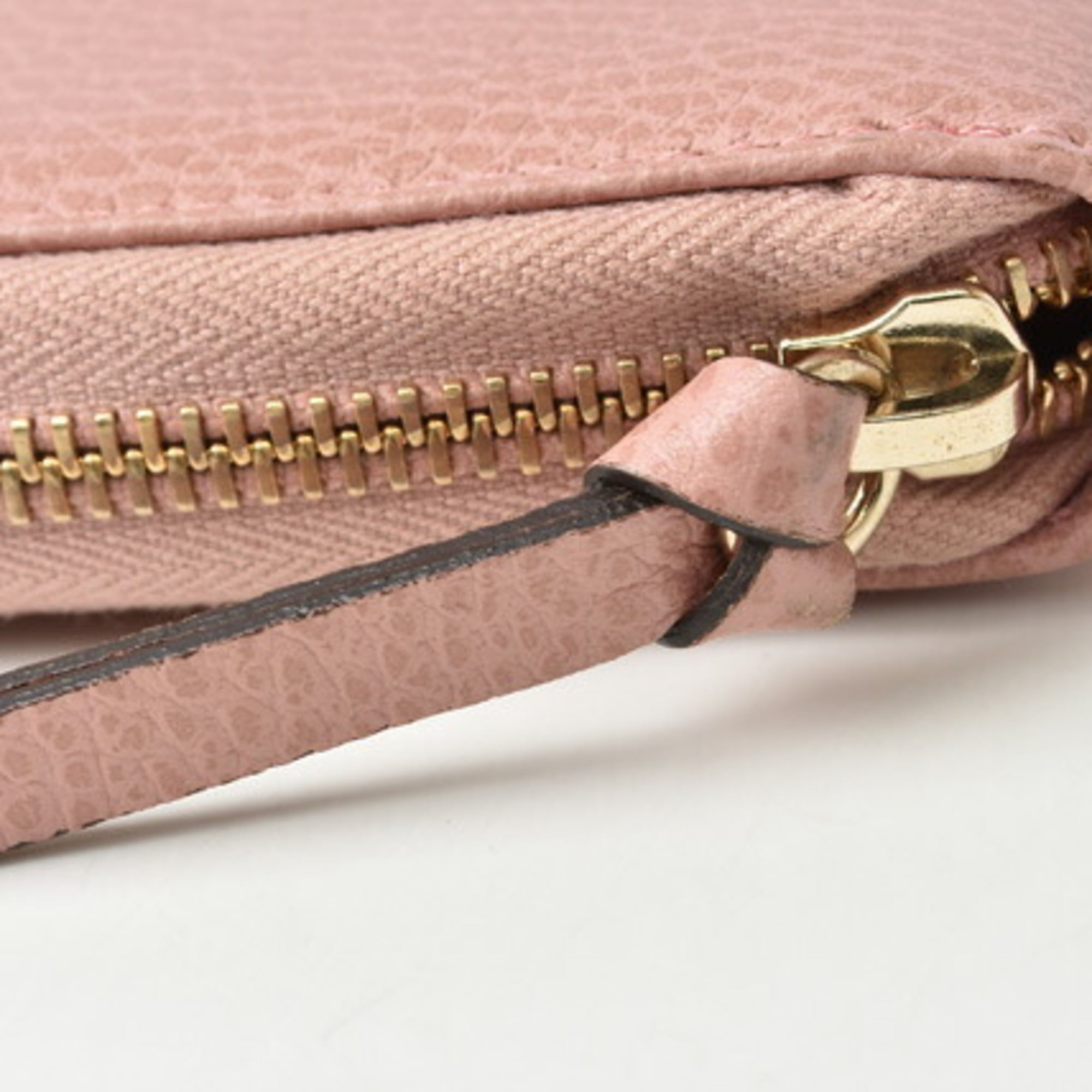 Gucci Light Pink Leather Wallet (Bi-Fold) (Pre-Owned)