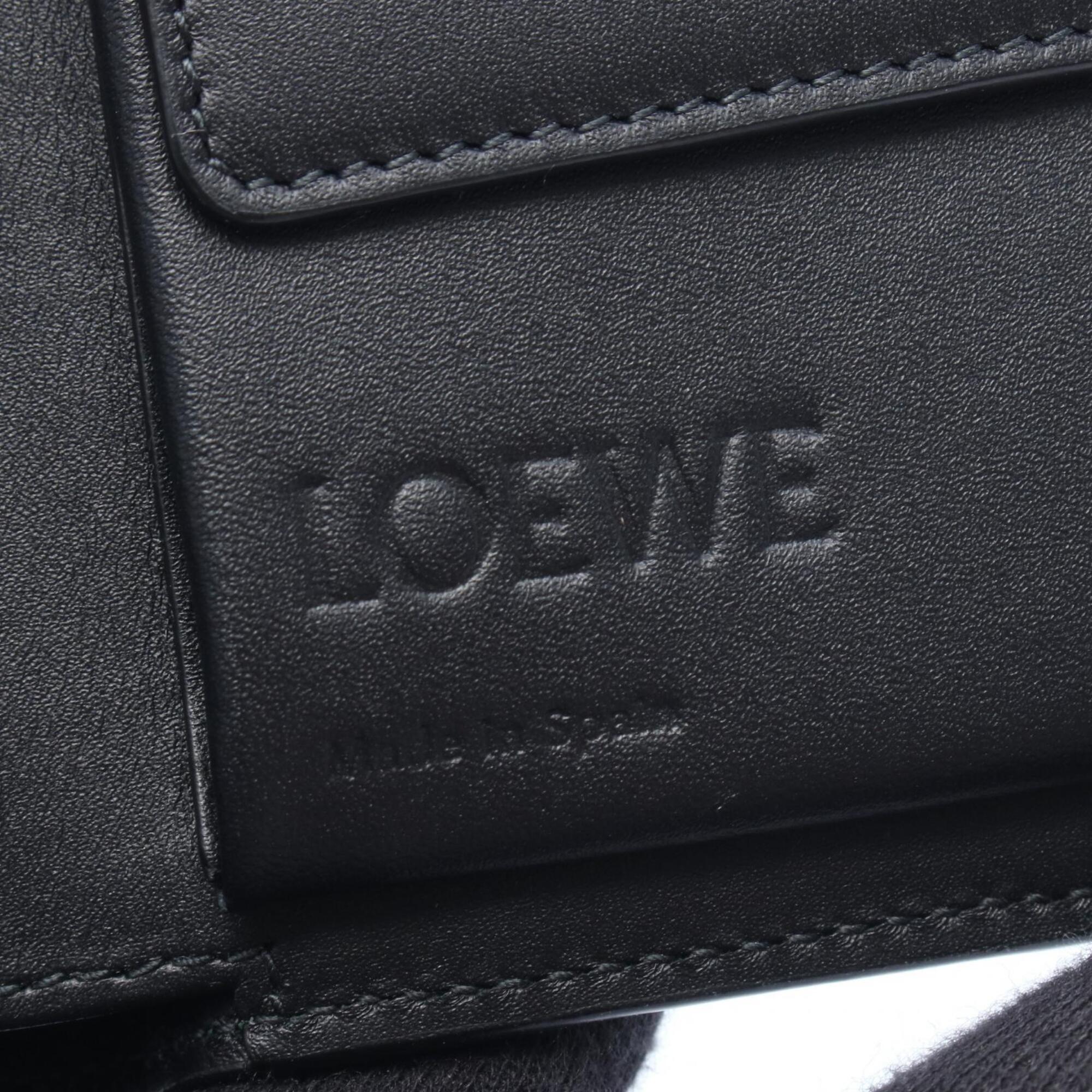 Loewe Green Leather Wallet (Bi-Fold) (Pre-Owned)